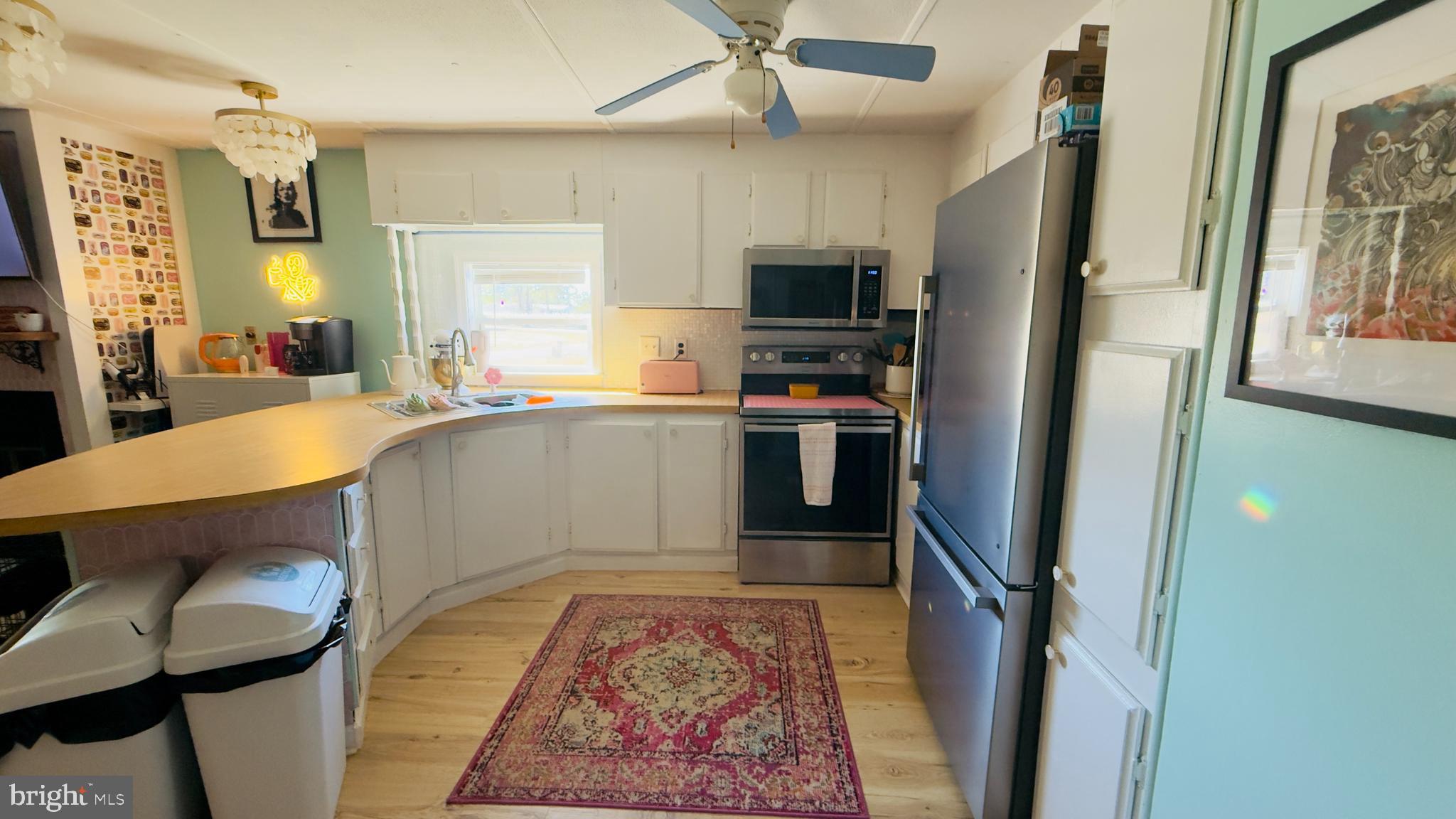 36533 N PEBBLE DRIVE 18304