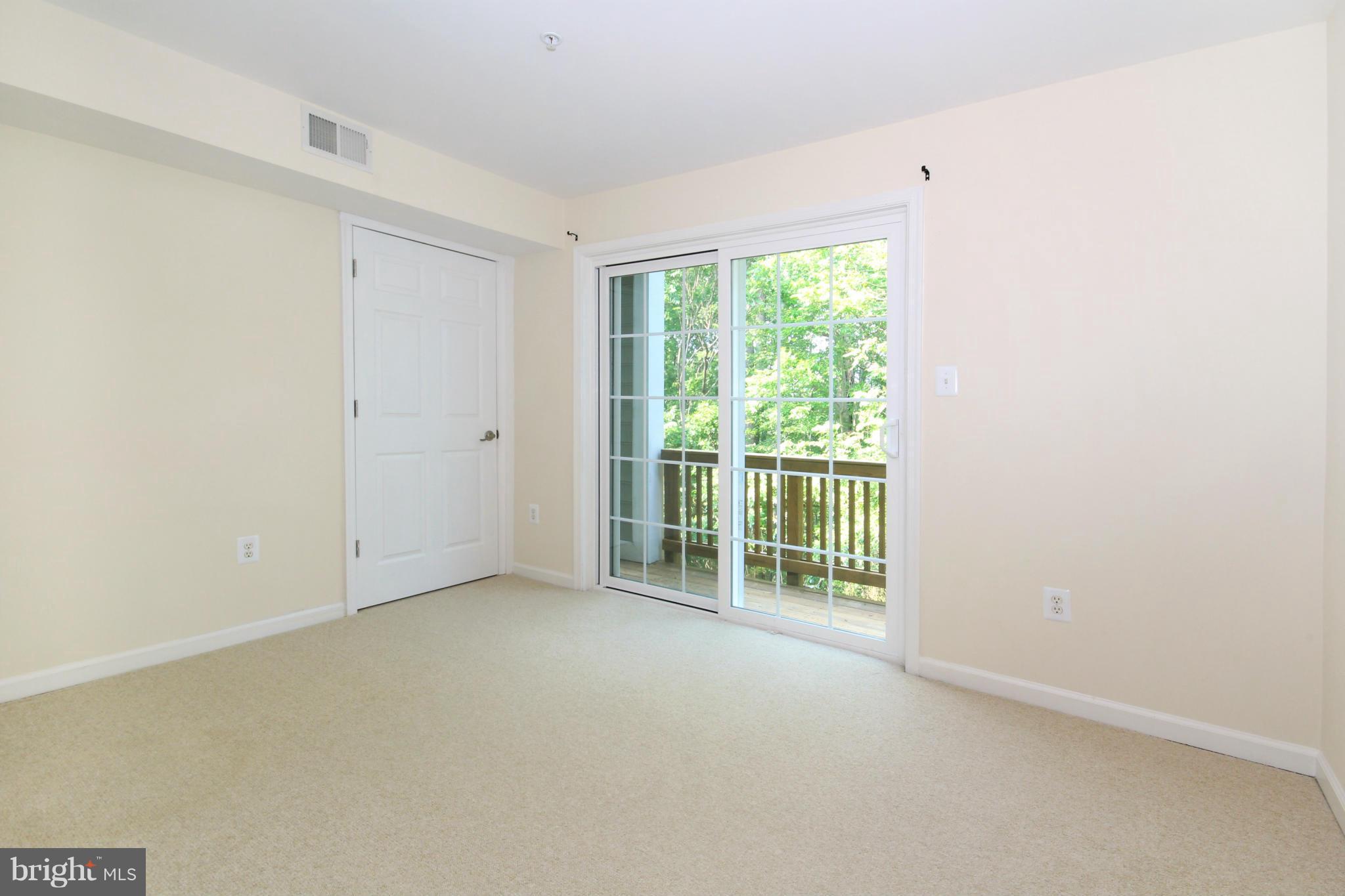 OCCOQUAN POINTE CONDO - Residential