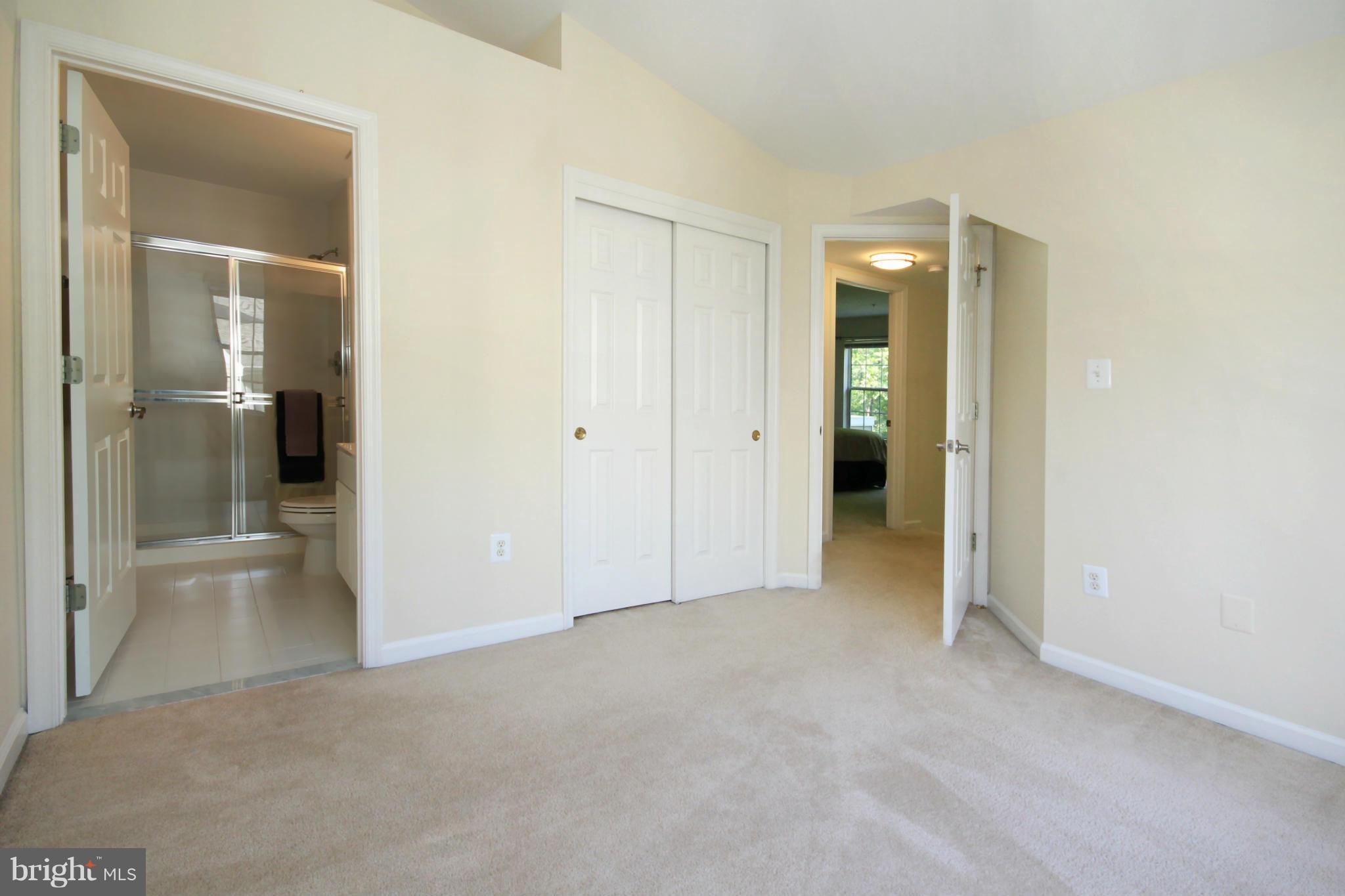 OCCOQUAN POINTE CONDO - Residential