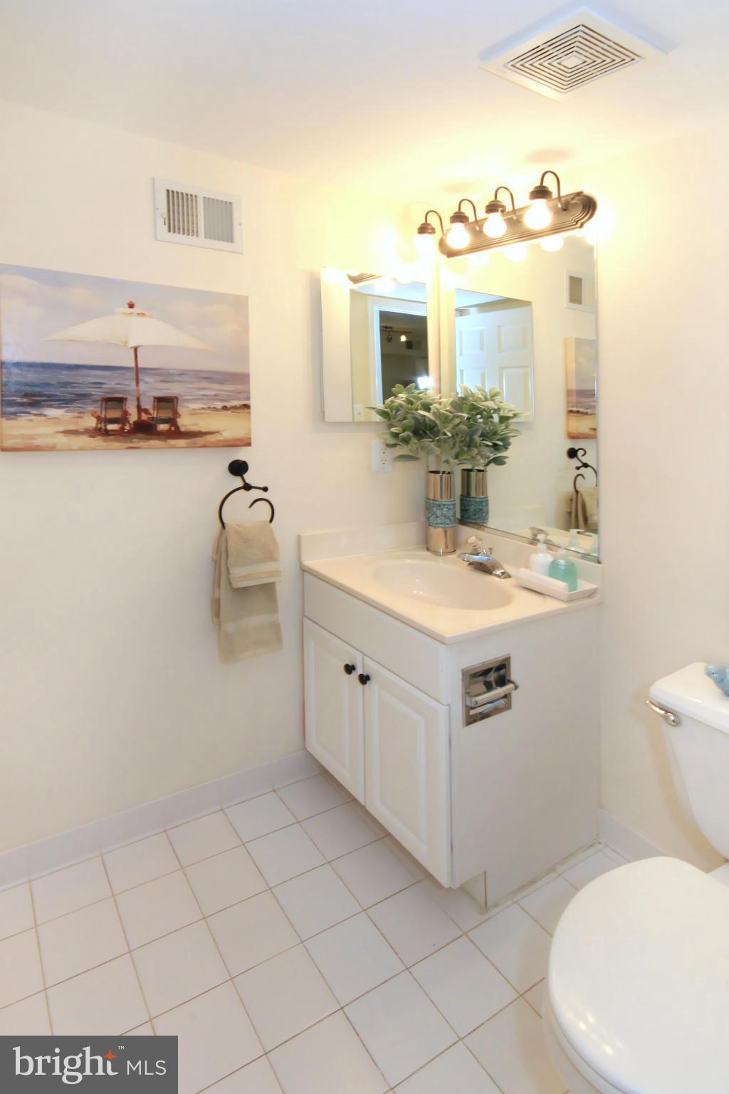 OCCOQUAN POINTE CONDO - Residential