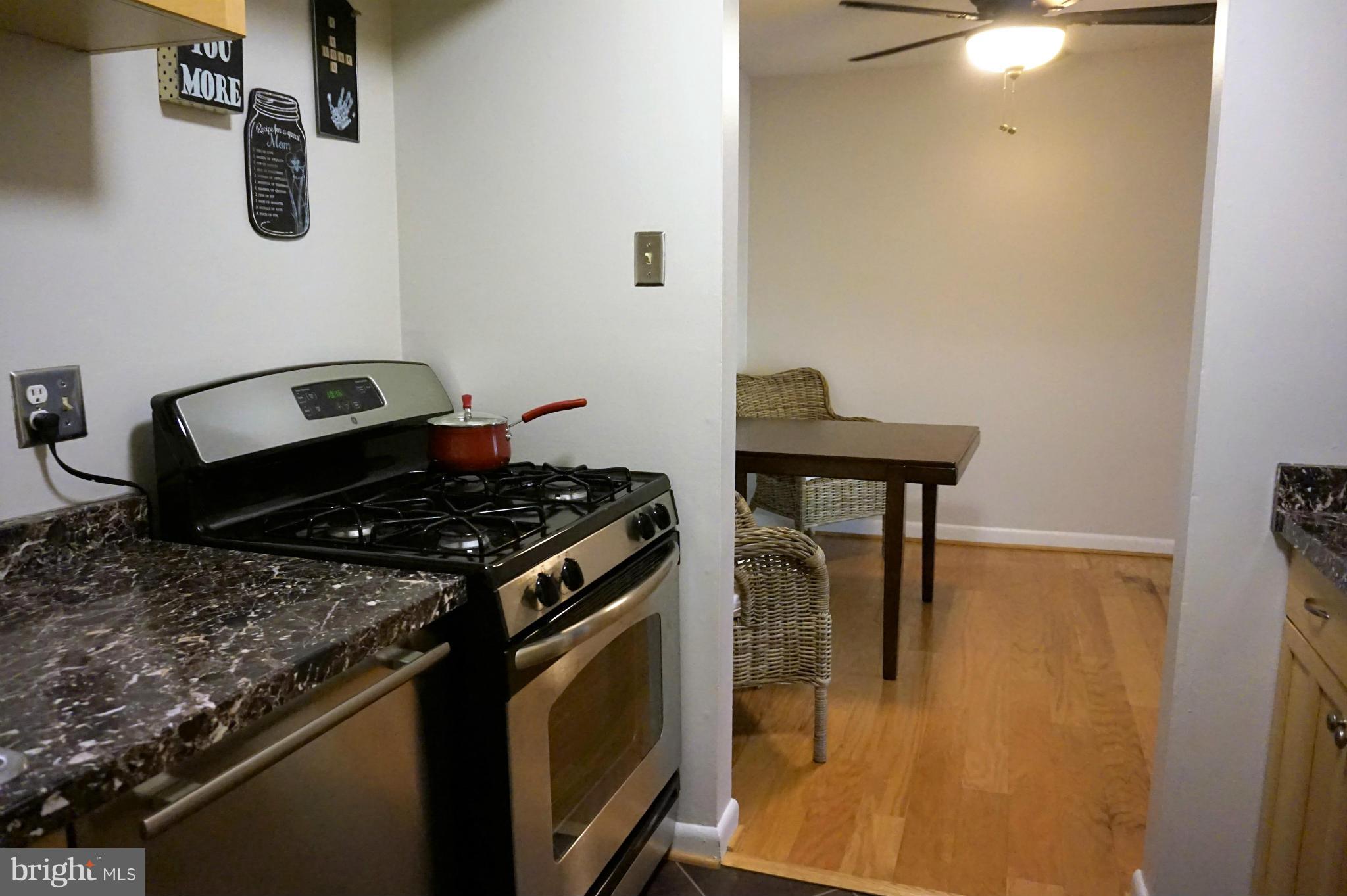 VANTAGE HILL - Residential