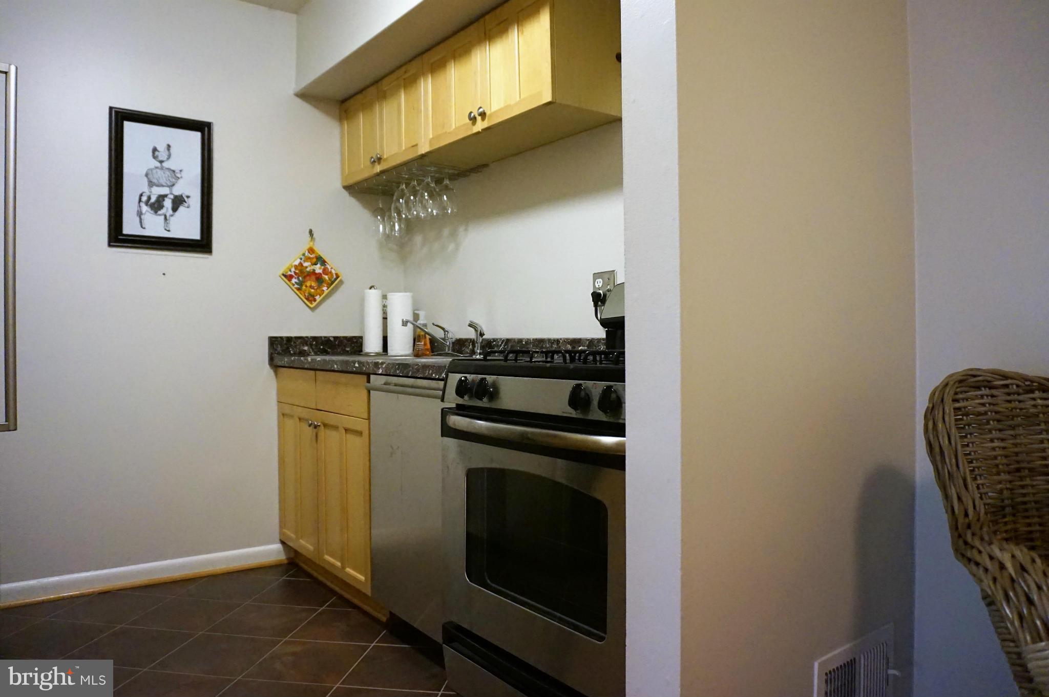 VANTAGE HILL - Residential