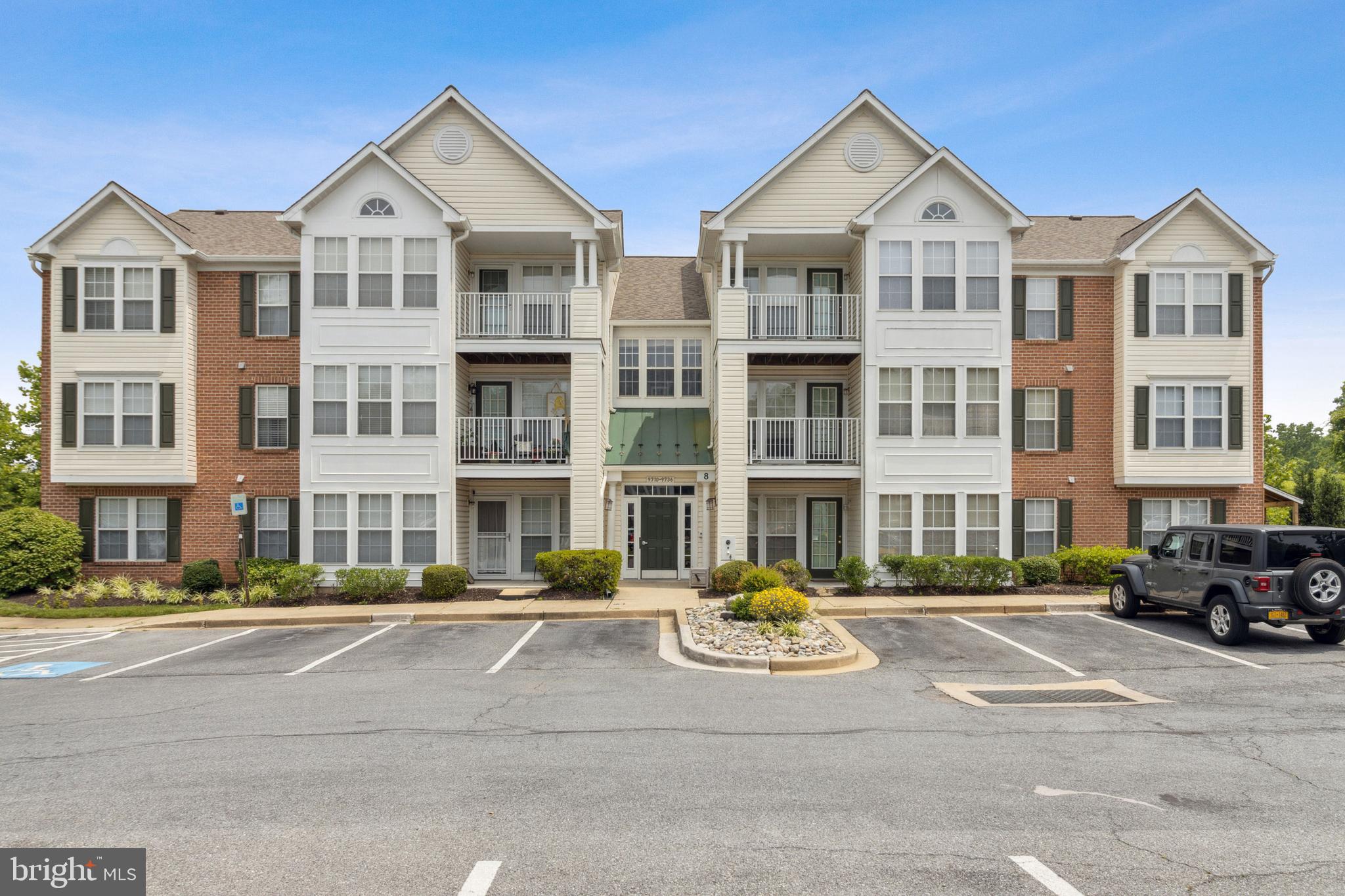 RIDERS RIDGE - Residential