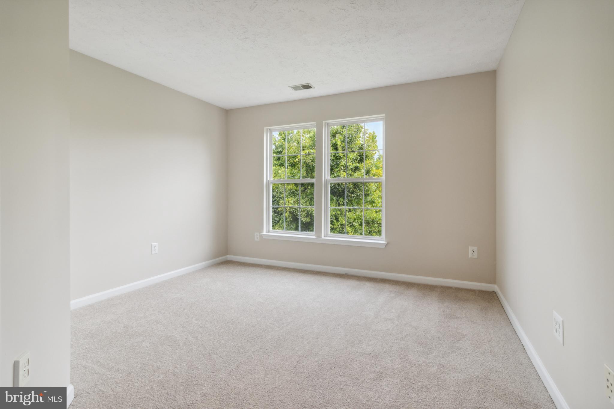 RIDERS RIDGE - Residential