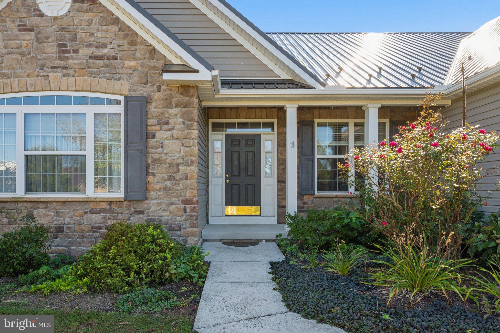 40 WILLIE MAYES COURT