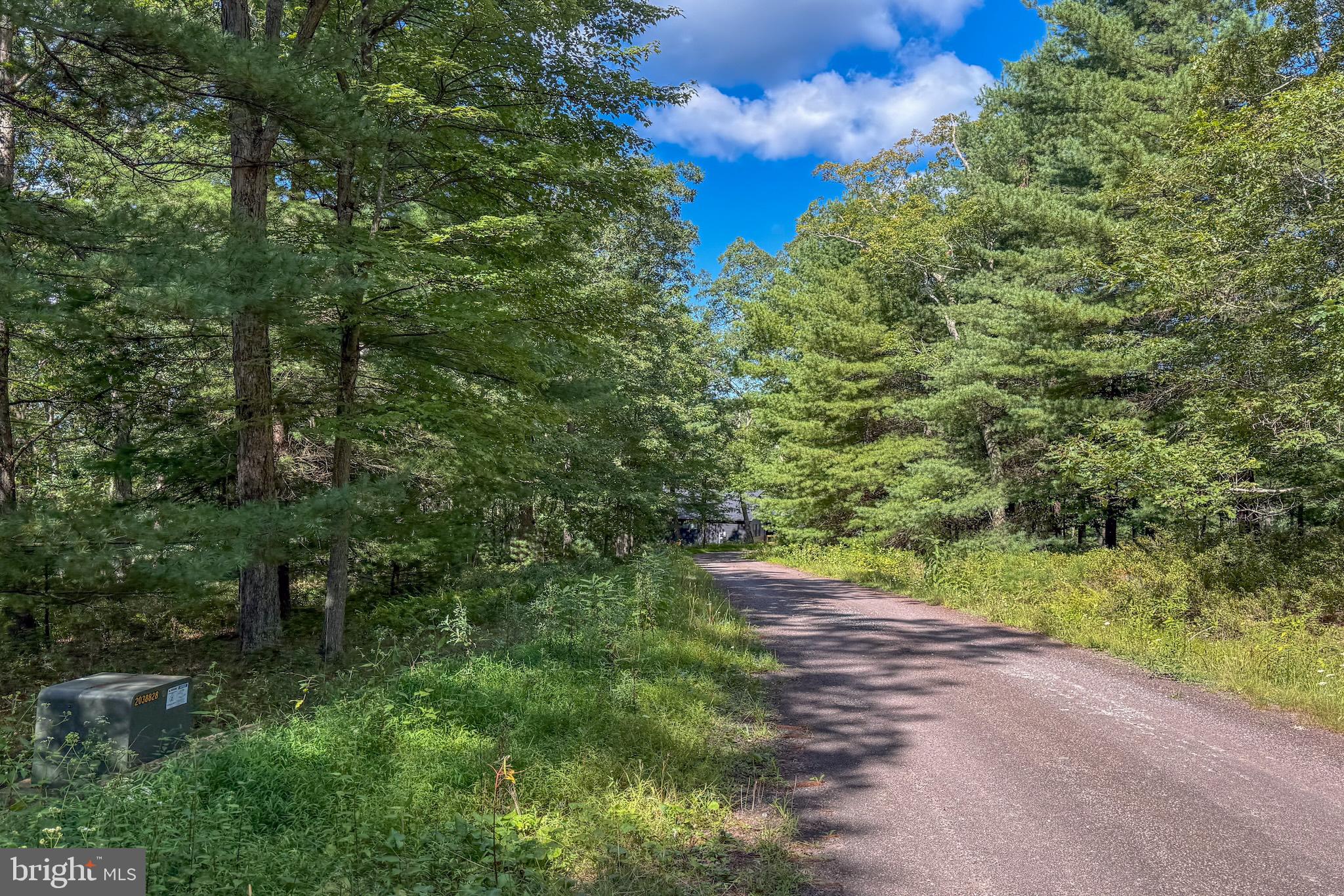 THOUSAND ACRES AT DCL - Land