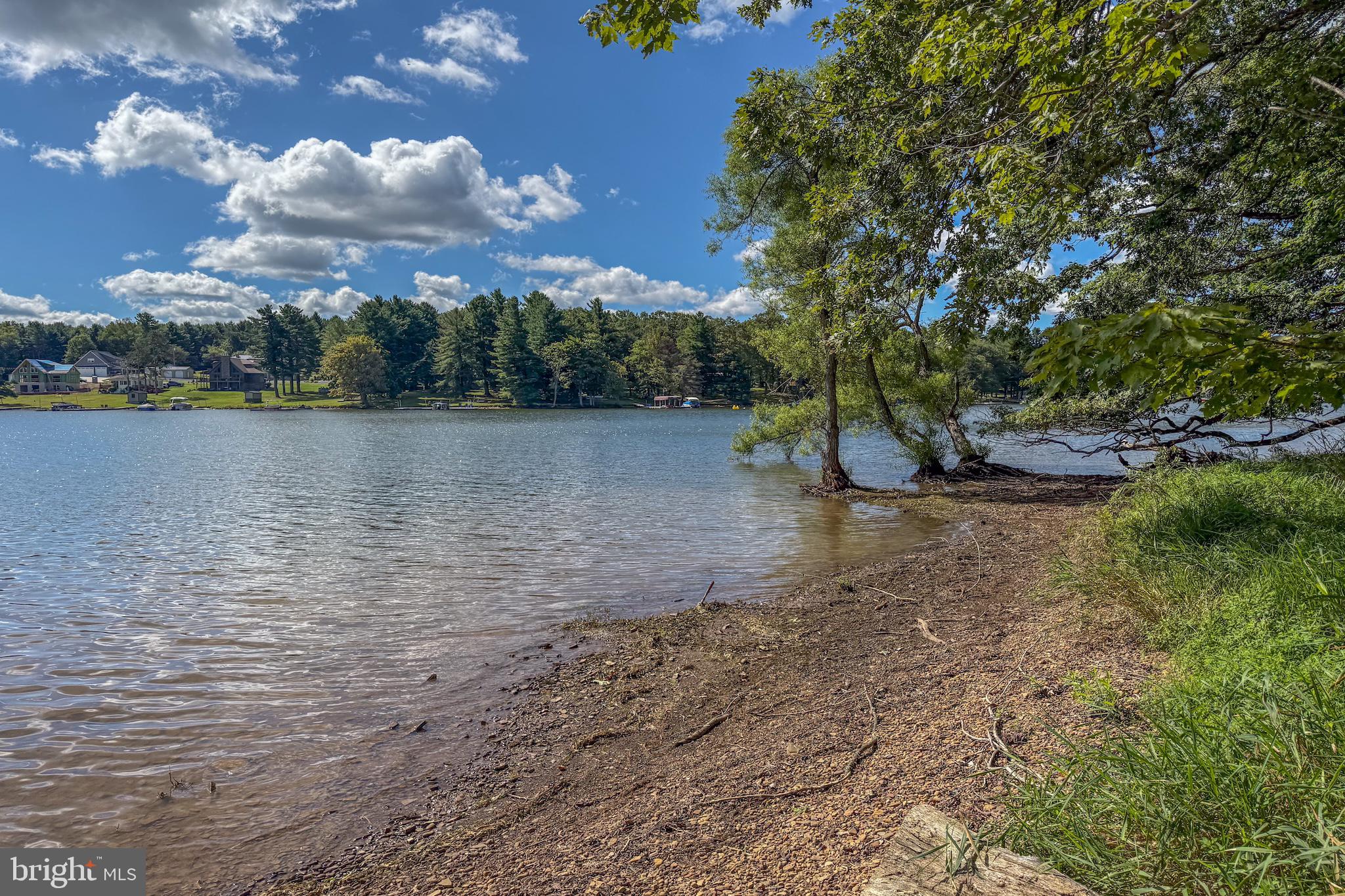 THOUSAND ACRES AT DCL - Land