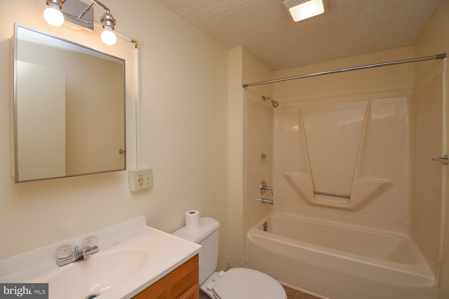 MINERAL COUNTY - Residential Lease