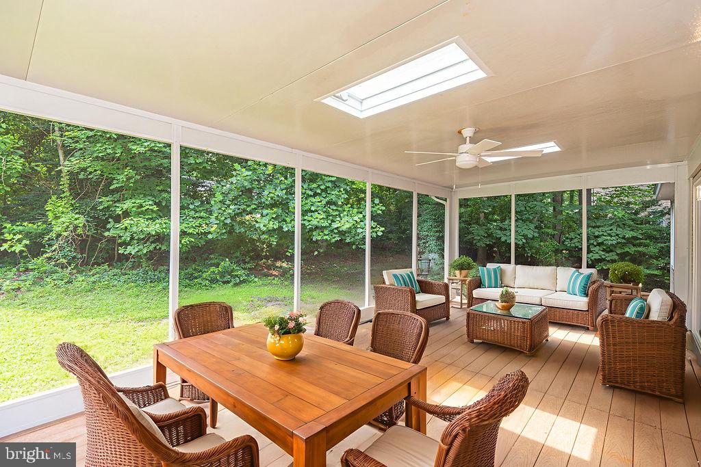 6 BIRDNEST DRIVE