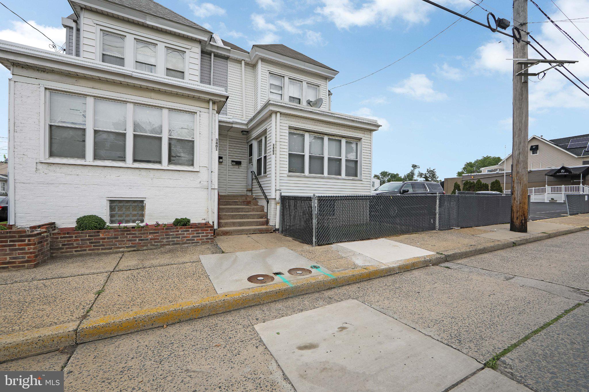 3403 RIVER ROAD