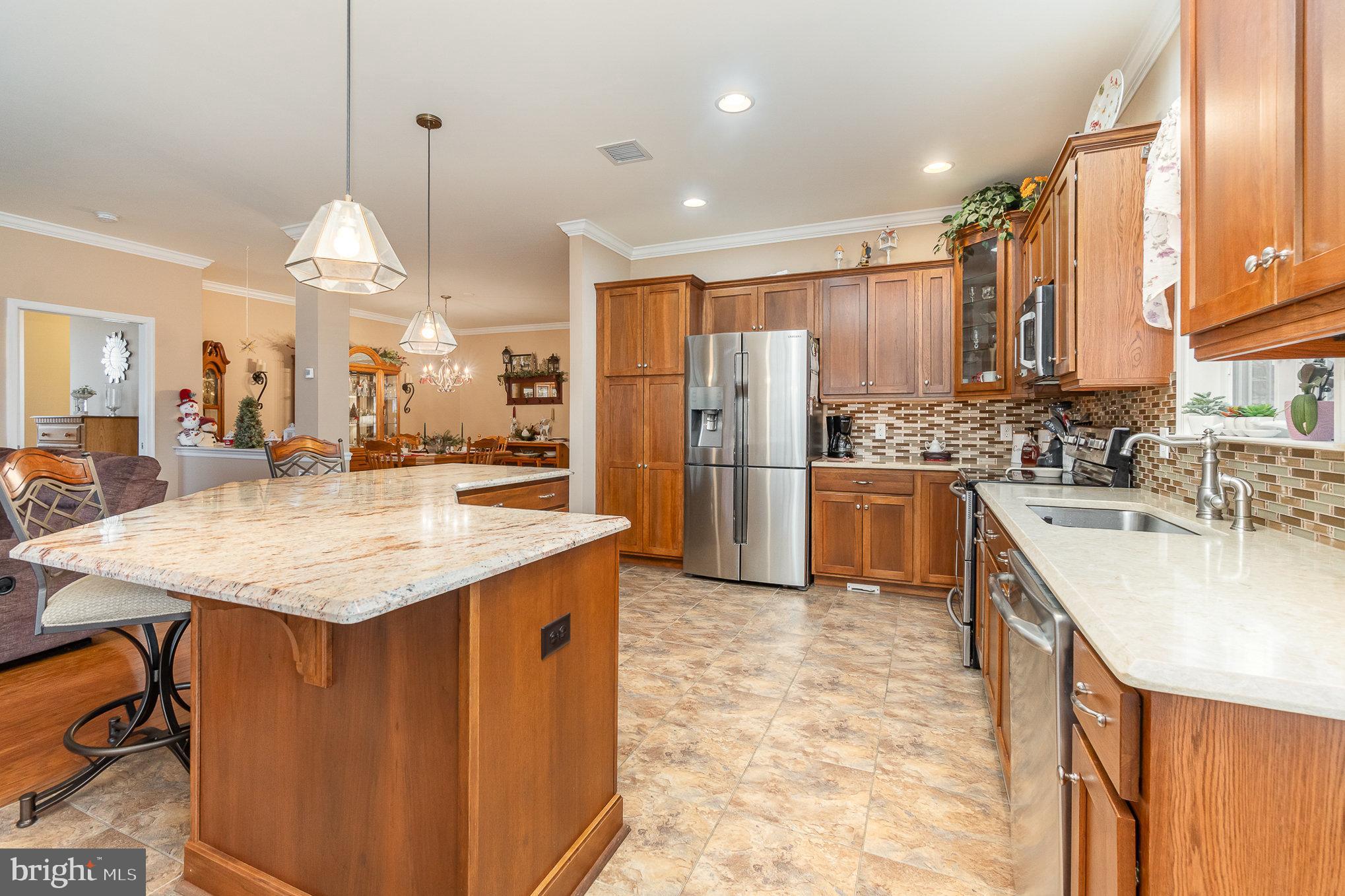 FOUR SEASONS AT ELM TREE - Residential