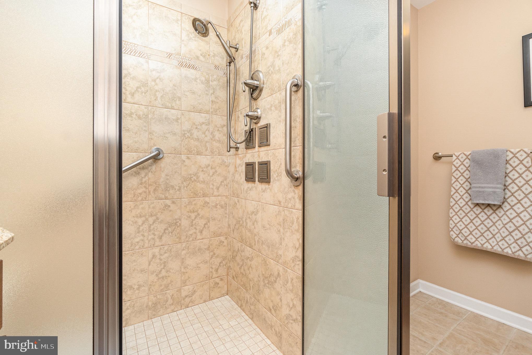 FOUR SEASONS AT ELM TREE - Residential