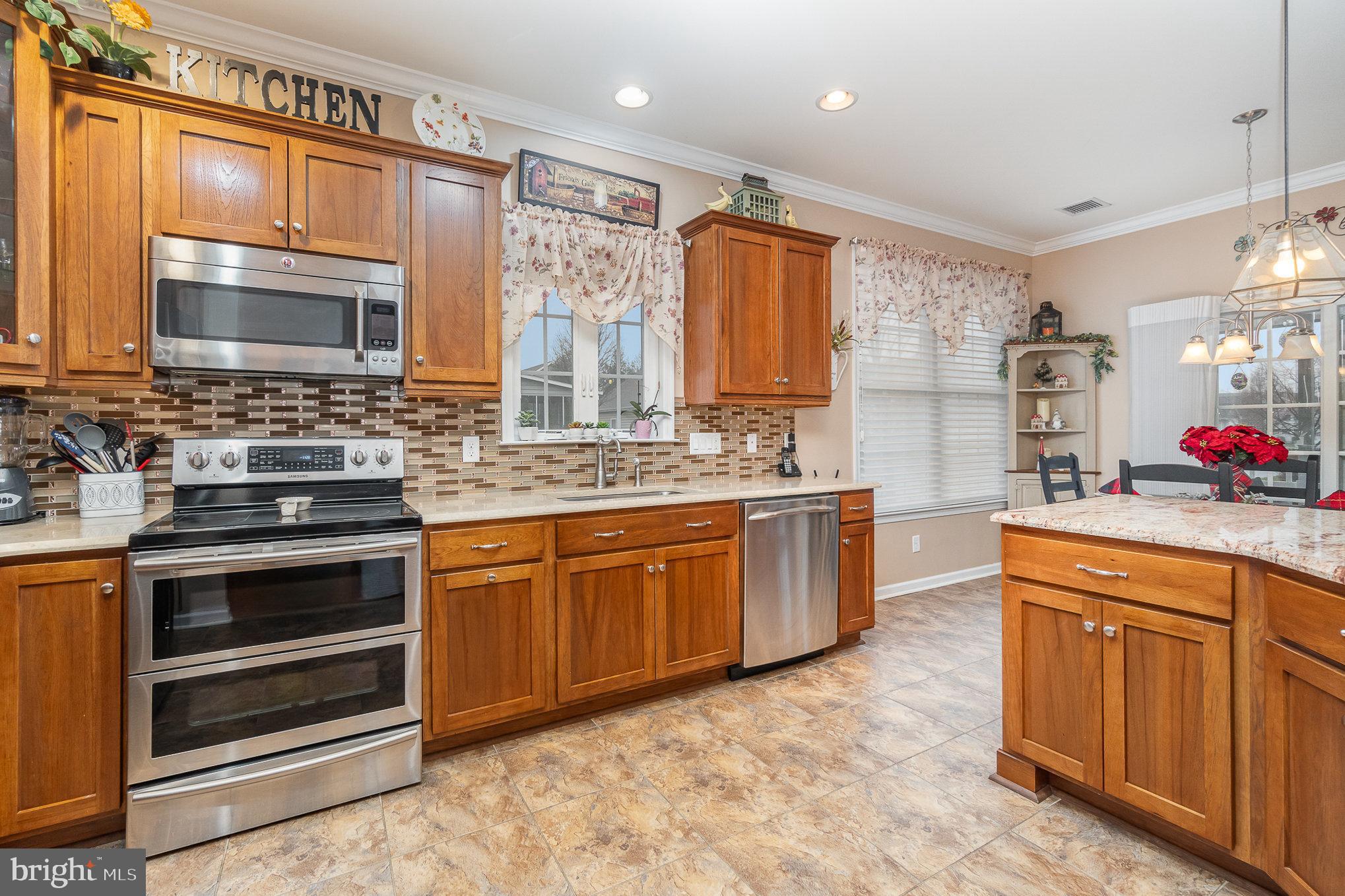 FOUR SEASONS AT ELM TREE - Residential