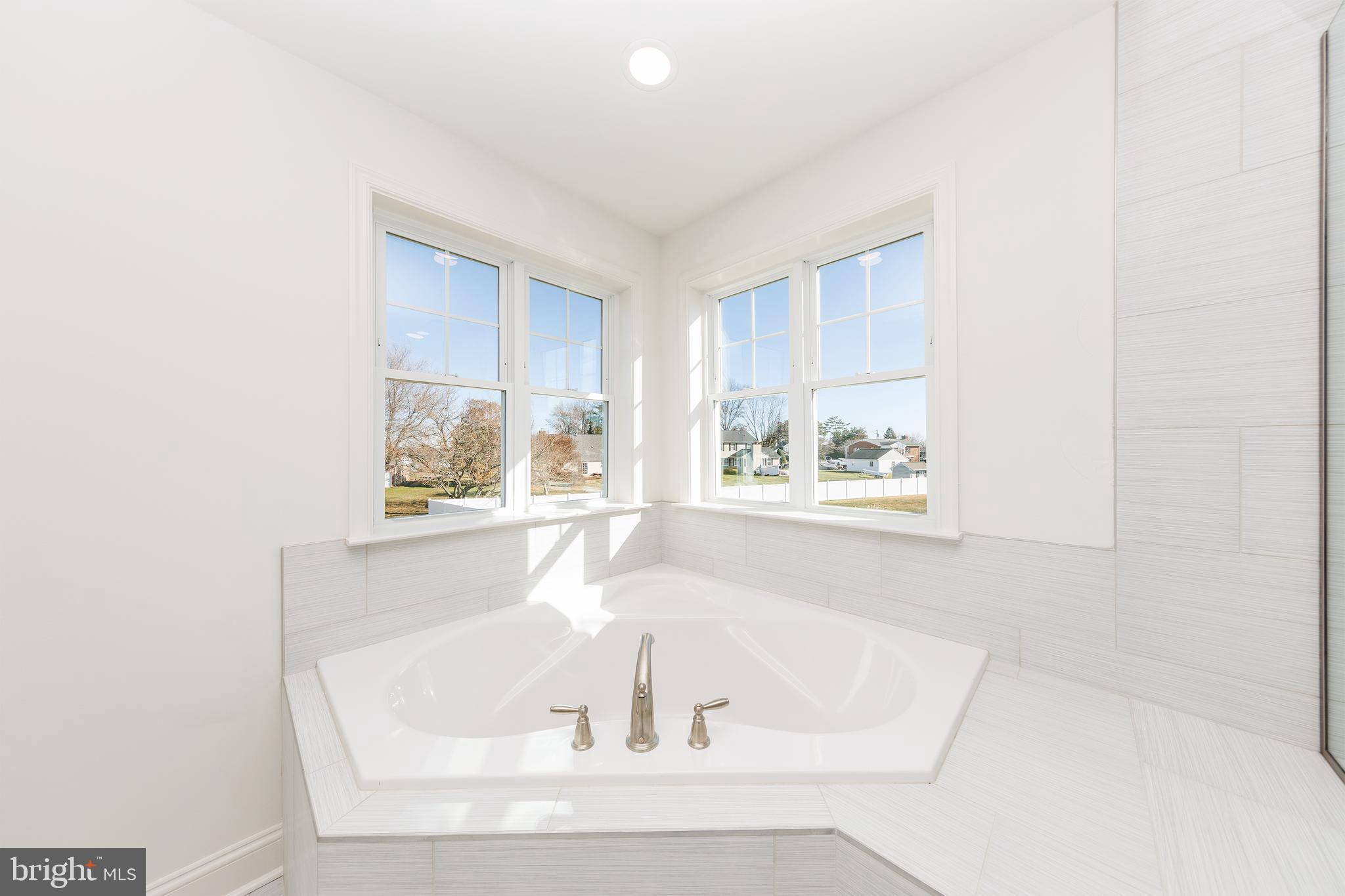 CLOVERFIELDS - Residential