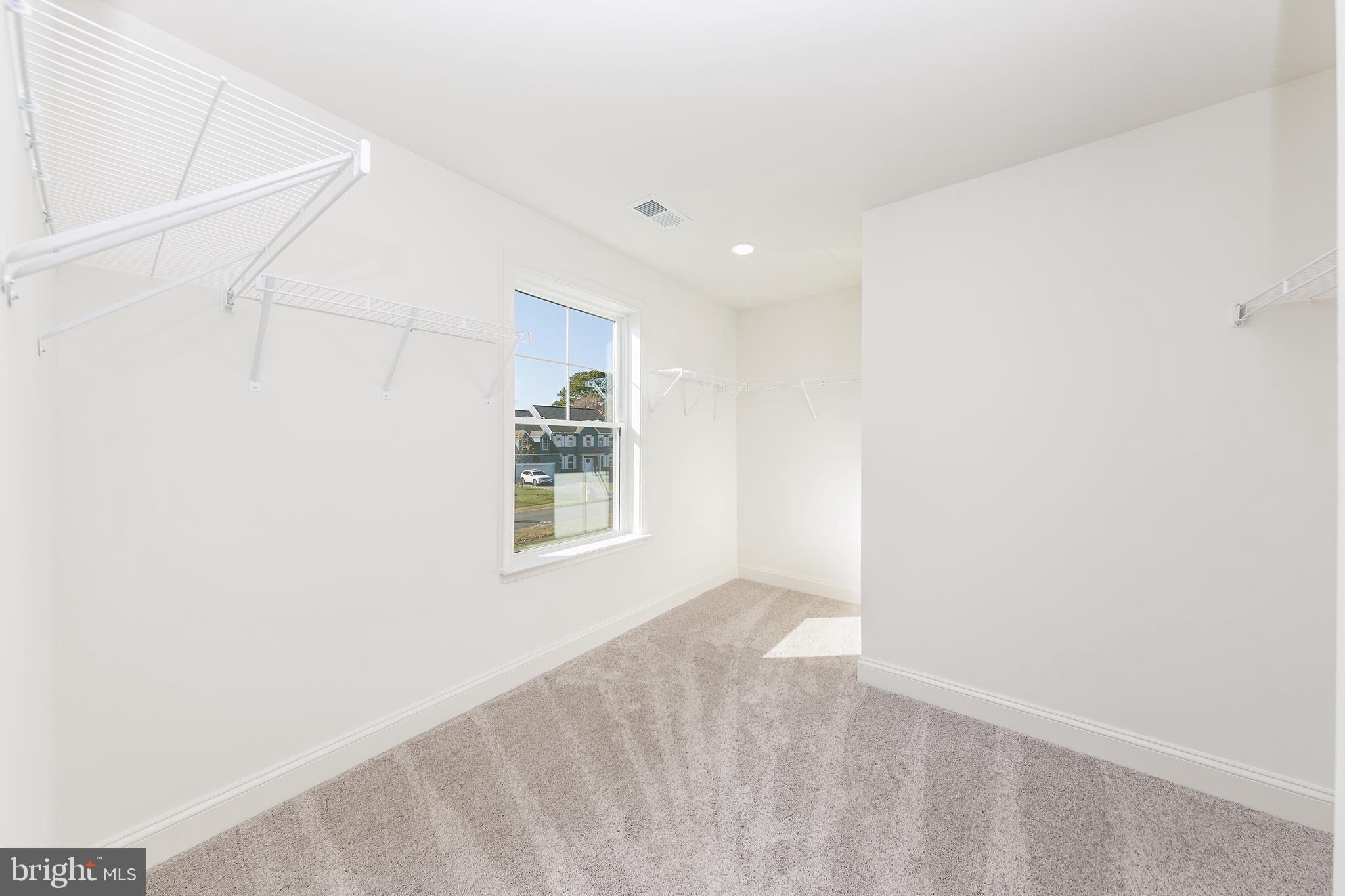 CLOVERFIELDS - Residential