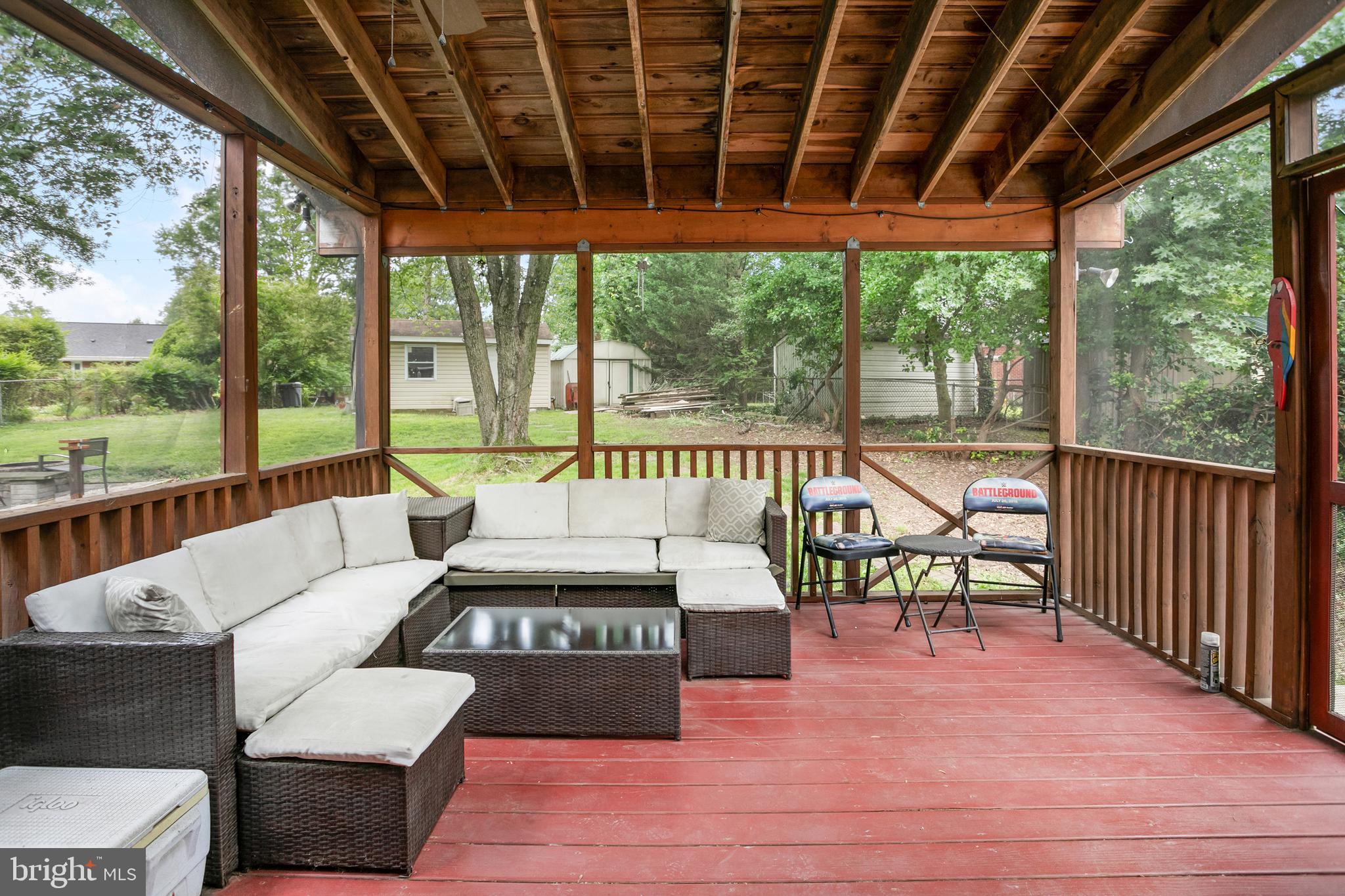 LYNBROOK - Residential Lease