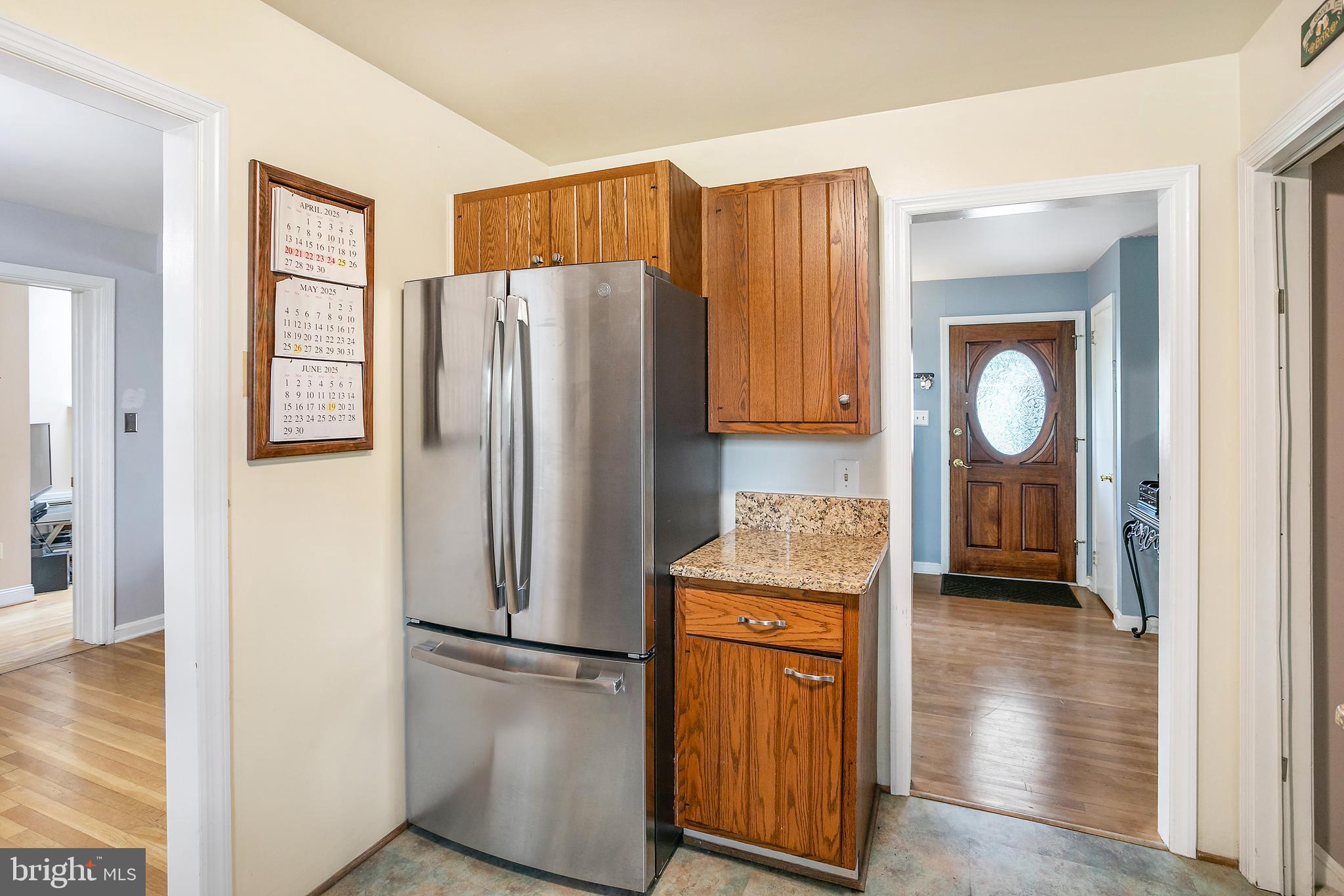 LYNBROOK - Residential Lease