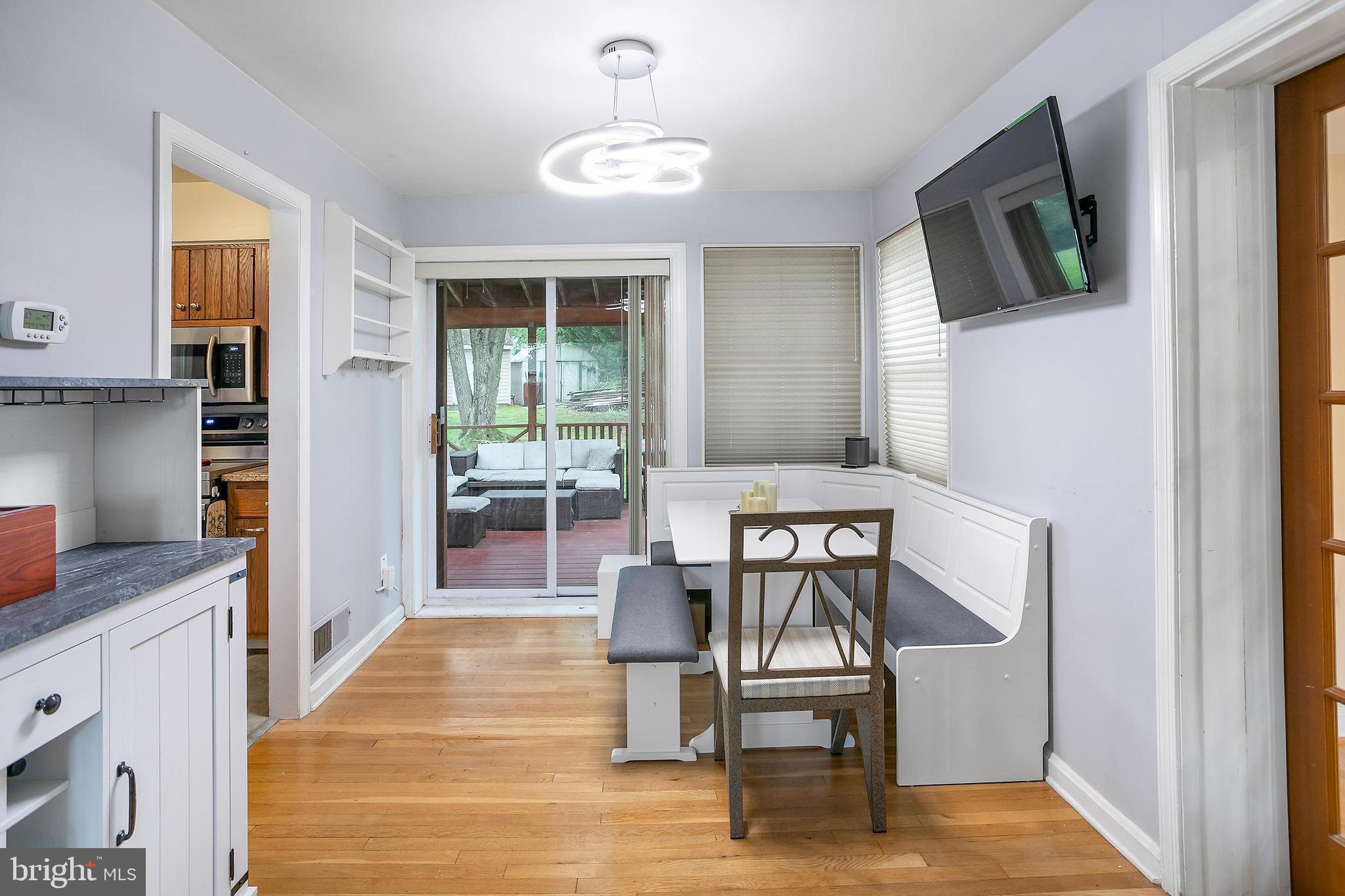 LYNBROOK - Residential Lease