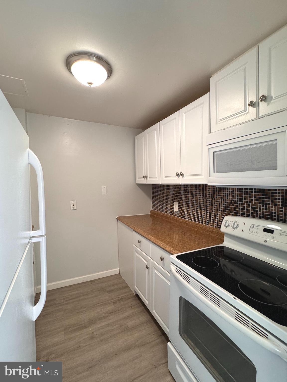 28 ALLEGHENY AVENUE 1300