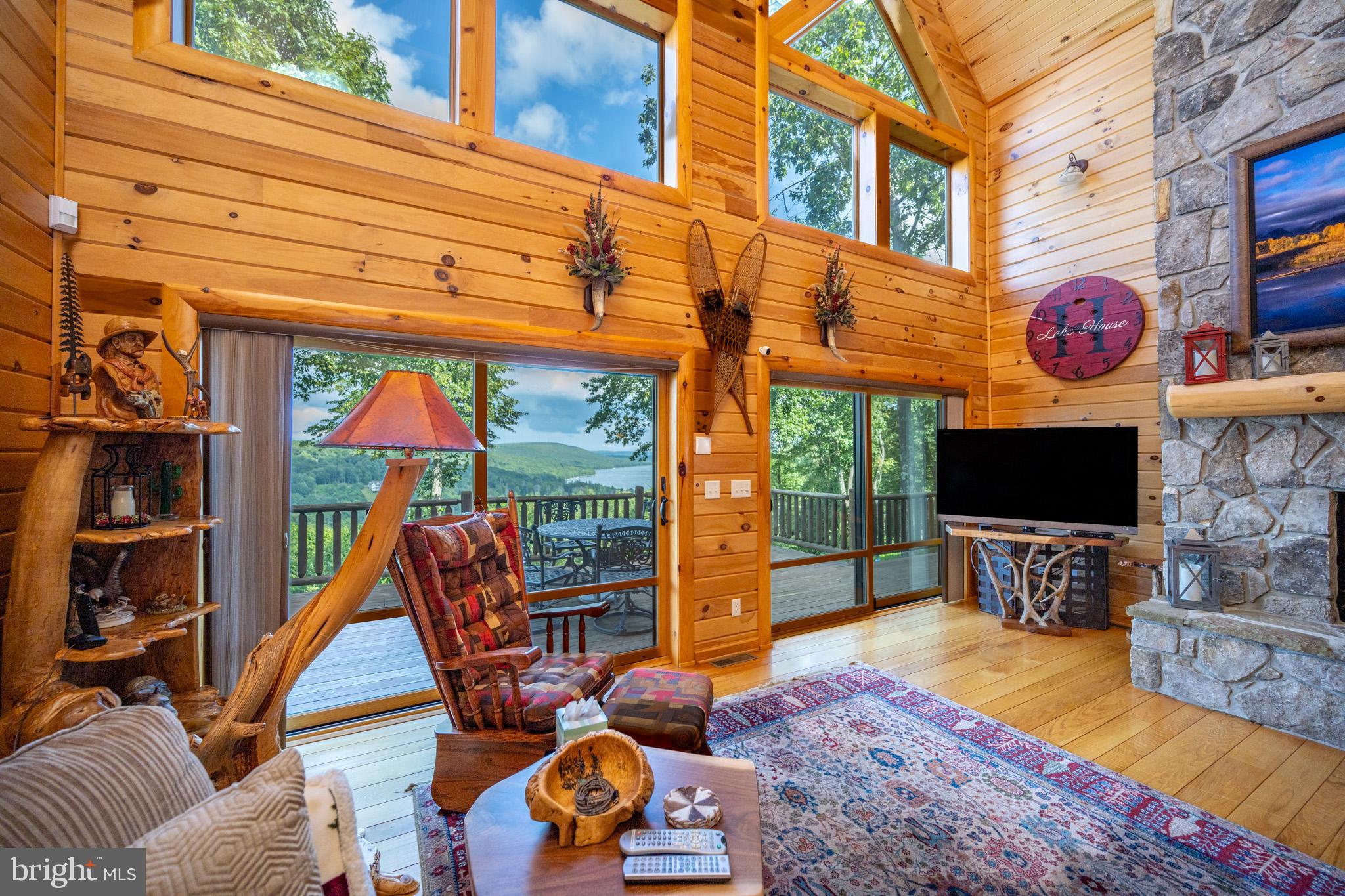 DEEP CREEK HIGHLANDS - Residential