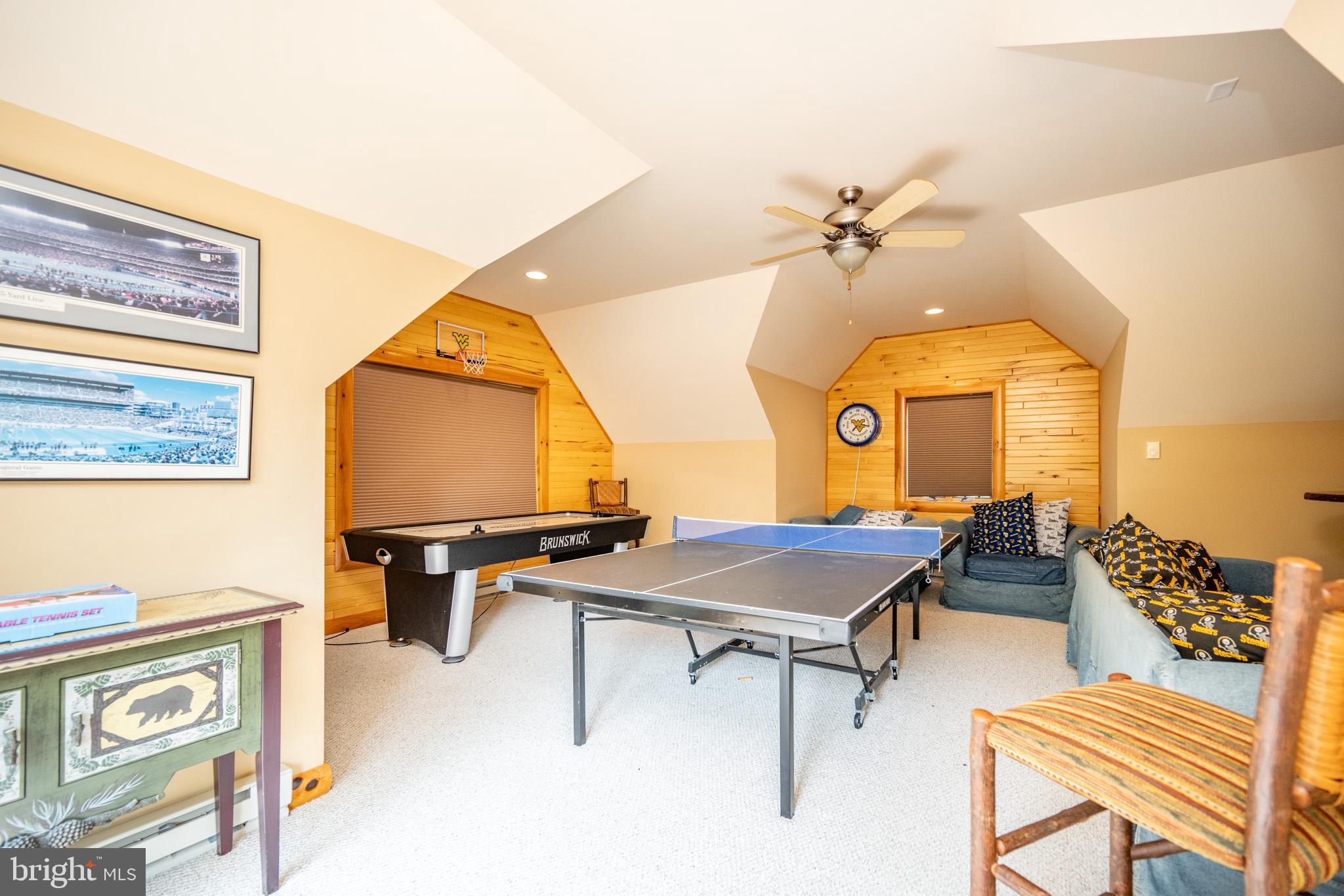 DEEP CREEK HIGHLANDS - Residential