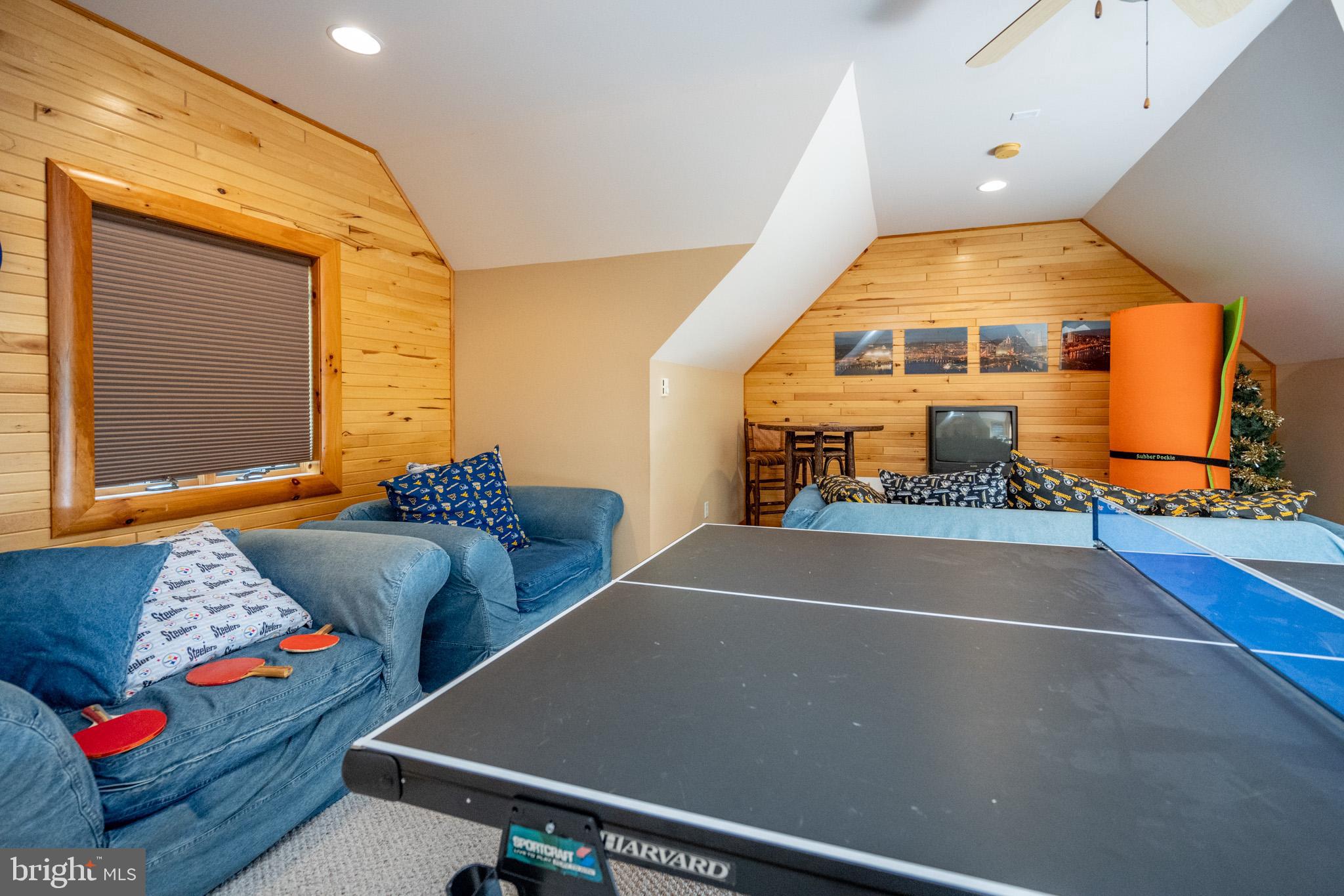 DEEP CREEK HIGHLANDS - Residential