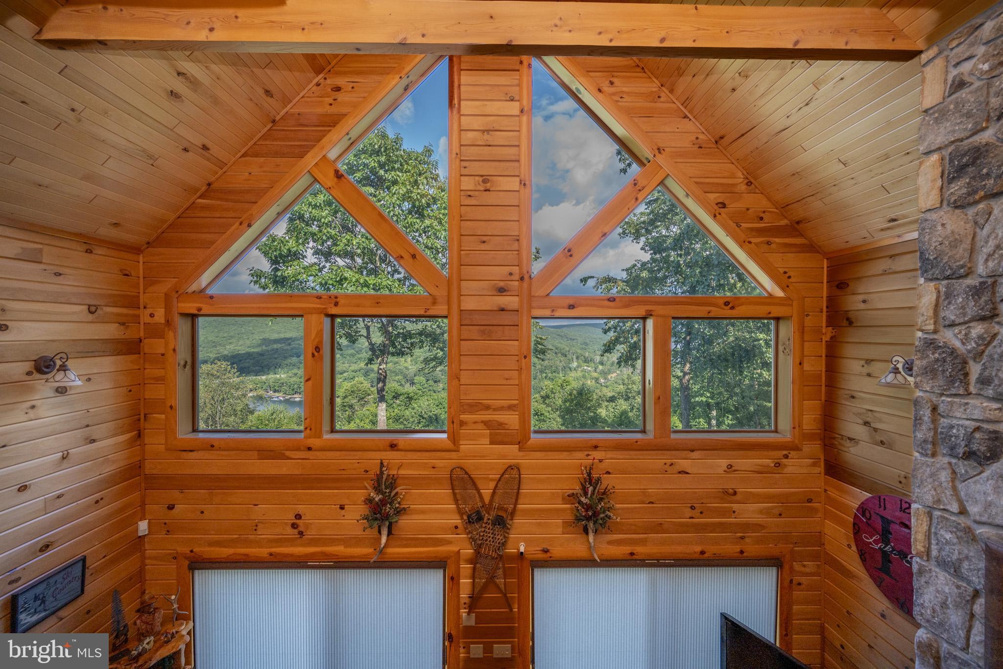 DEEP CREEK HIGHLANDS - Residential