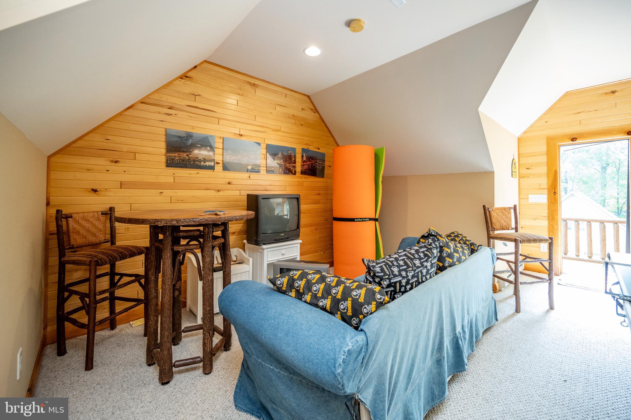 DEEP CREEK HIGHLANDS - Residential