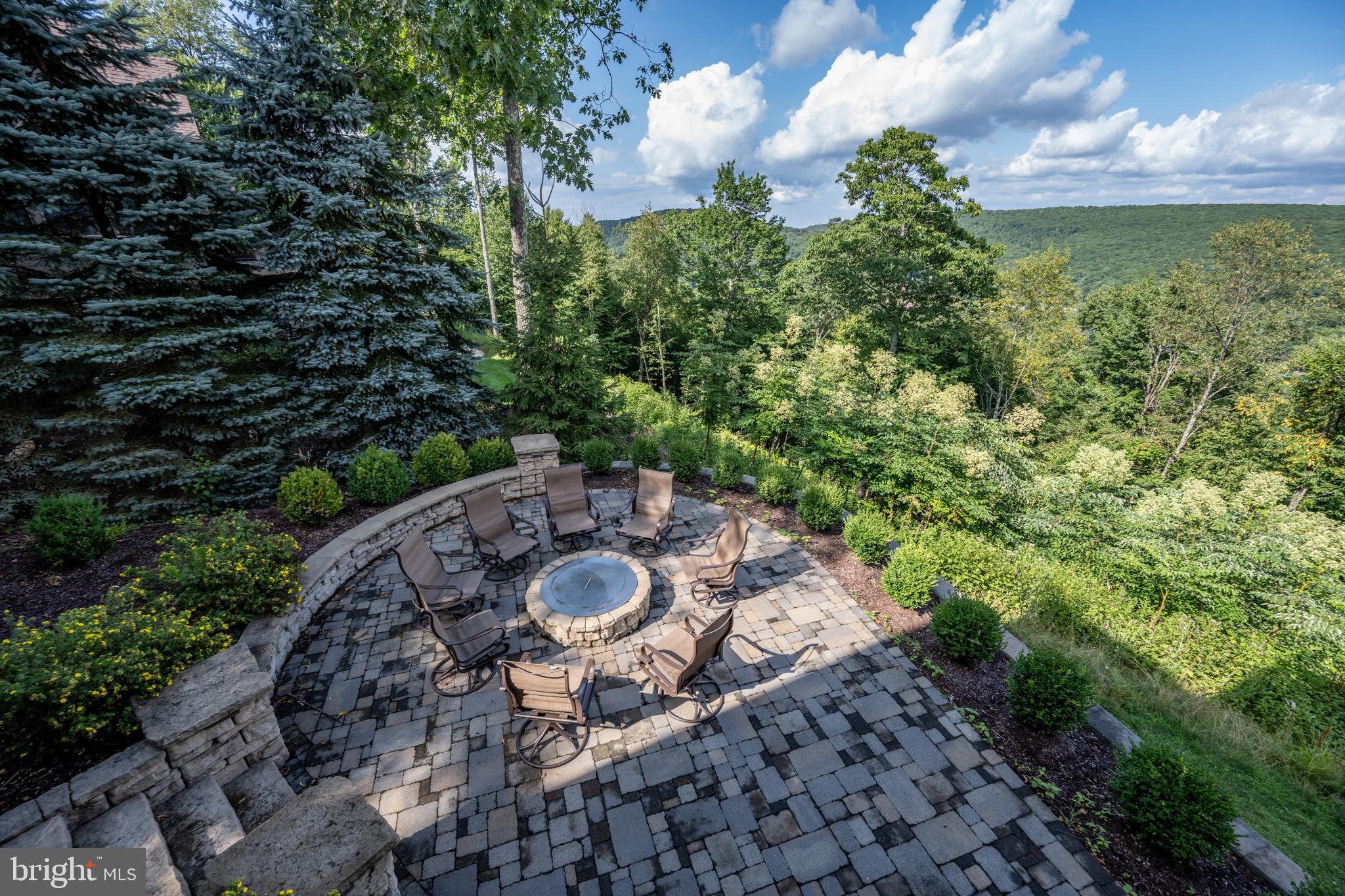 DEEP CREEK HIGHLANDS - Residential