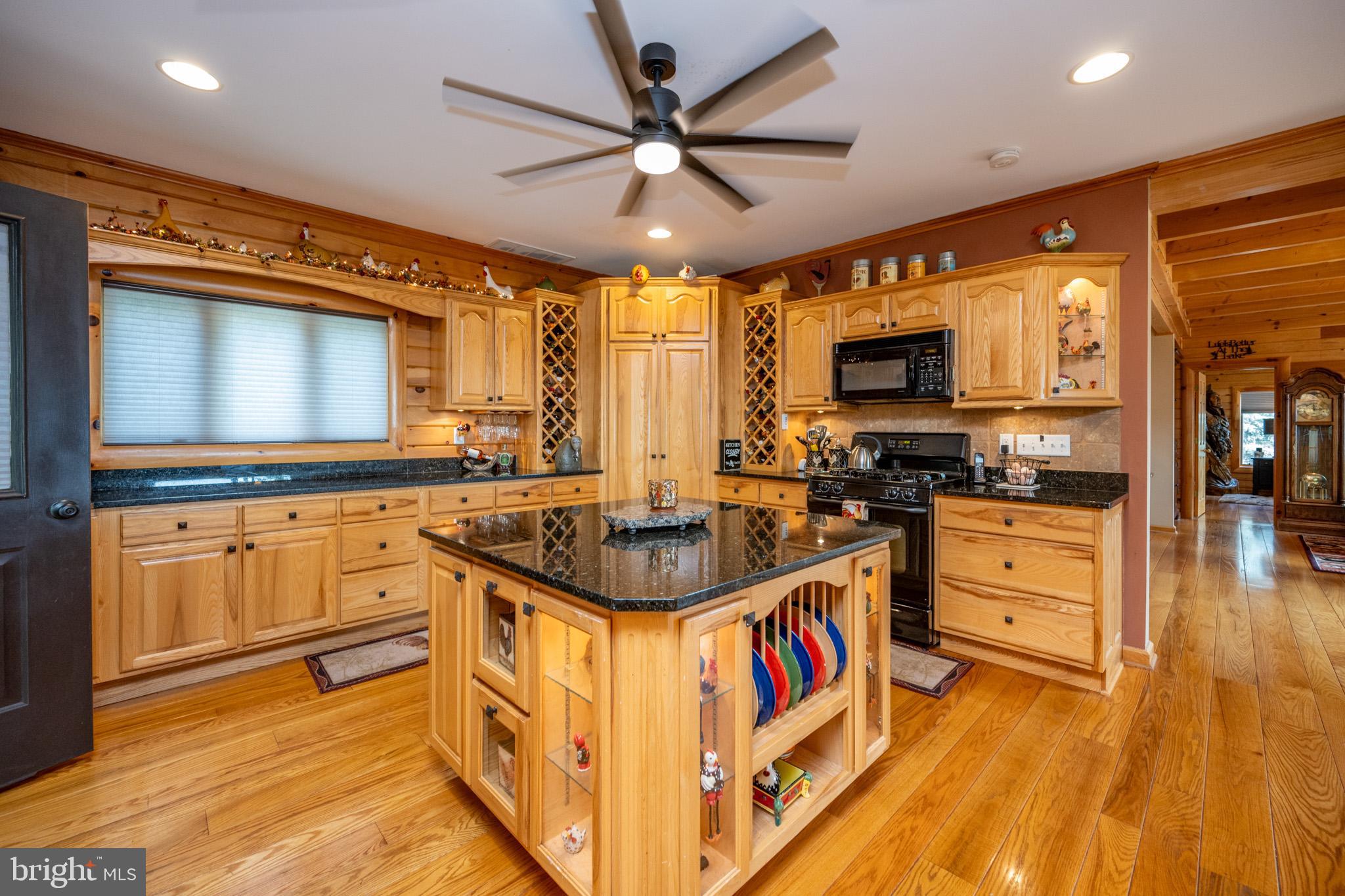 DEEP CREEK HIGHLANDS - Residential