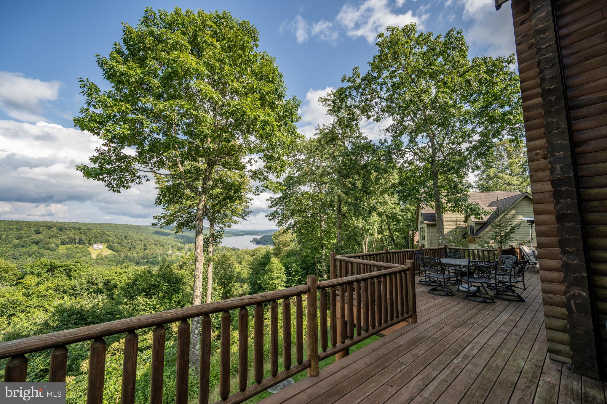 DEEP CREEK HIGHLANDS - Residential