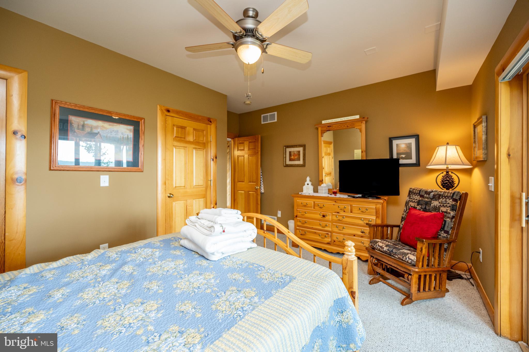 DEEP CREEK HIGHLANDS - Residential