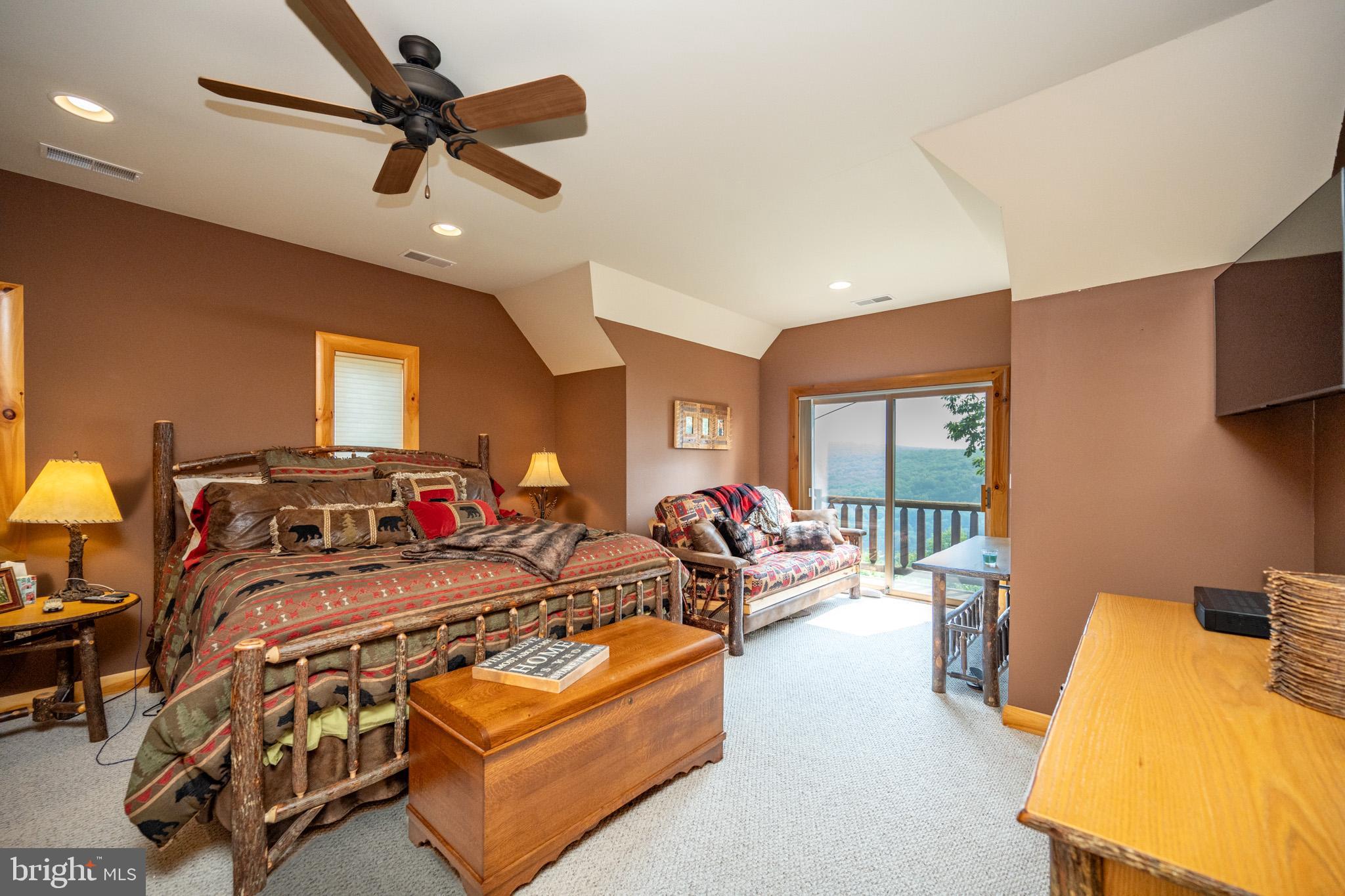 DEEP CREEK HIGHLANDS - Residential