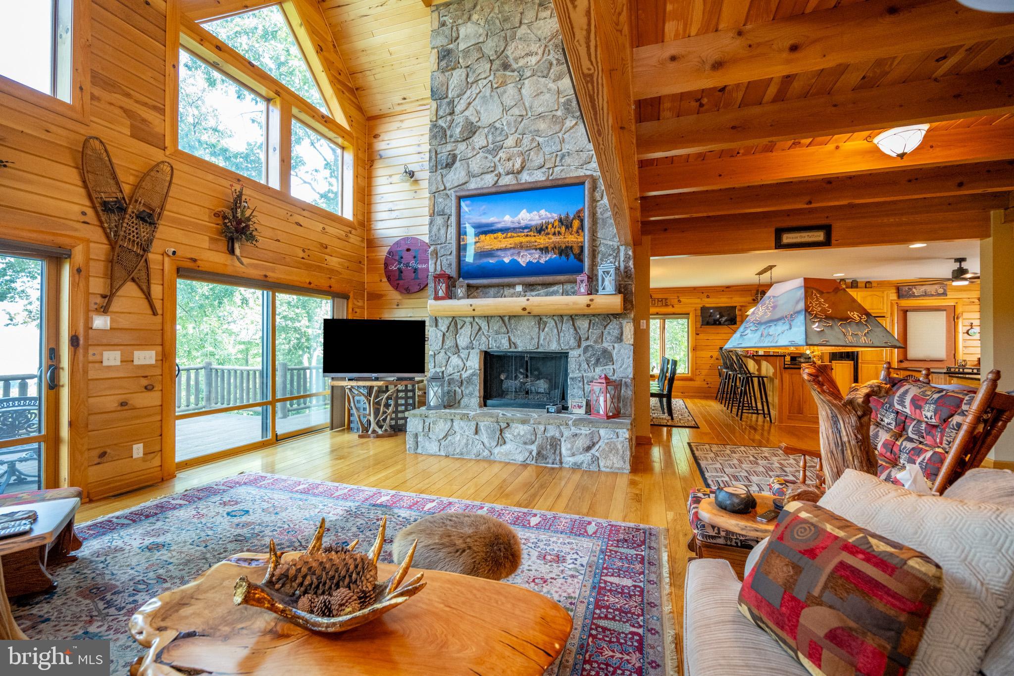 DEEP CREEK HIGHLANDS - Residential