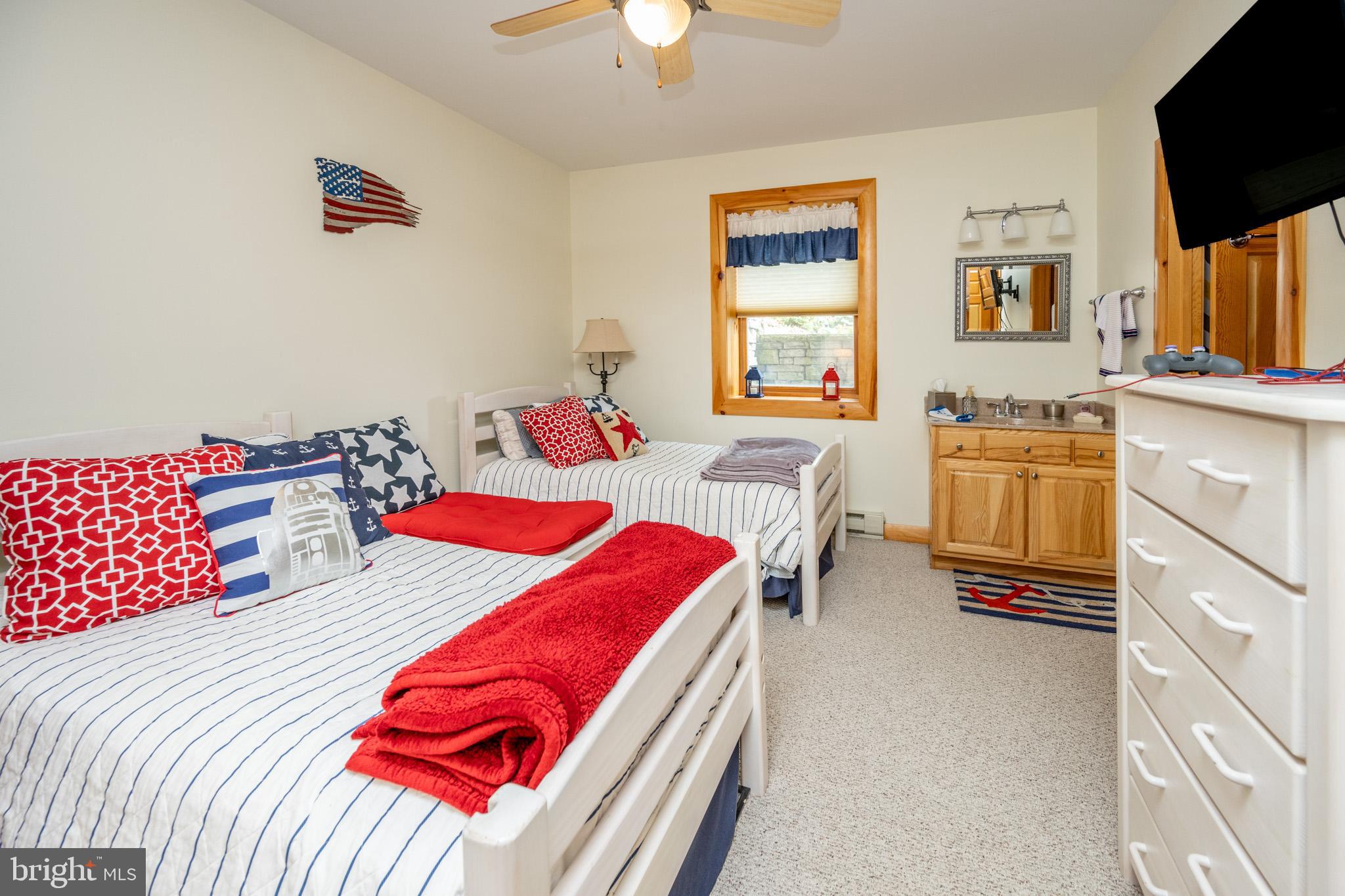 DEEP CREEK HIGHLANDS - Residential