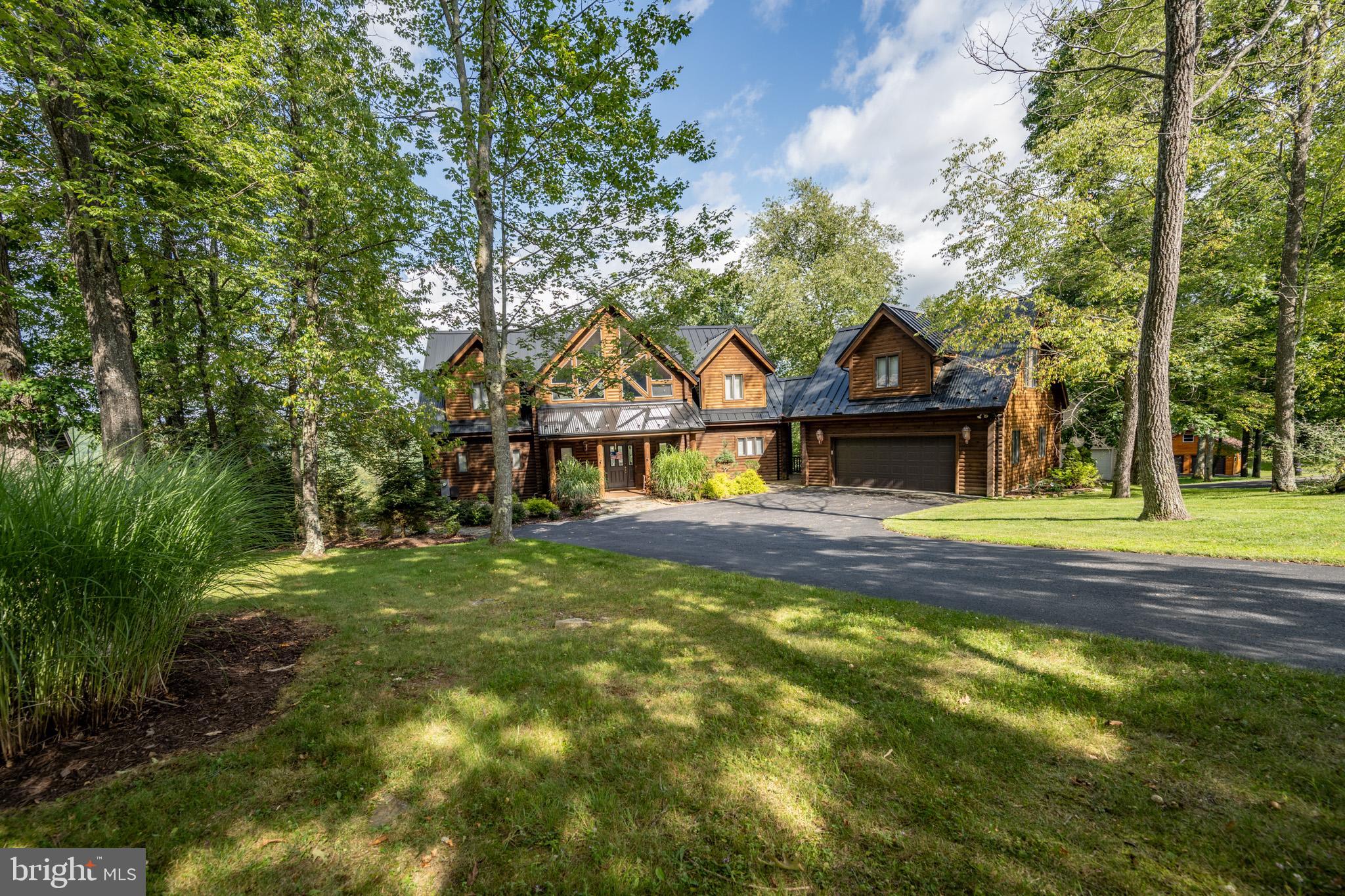 DEEP CREEK HIGHLANDS - Residential