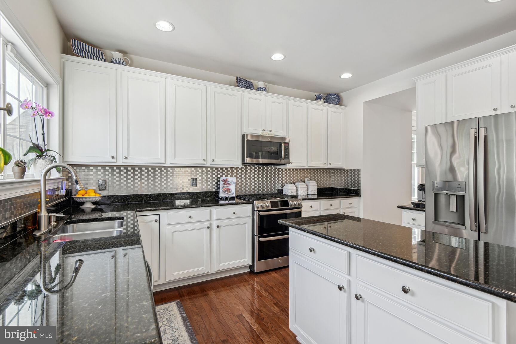 MONTICELLO - Residential