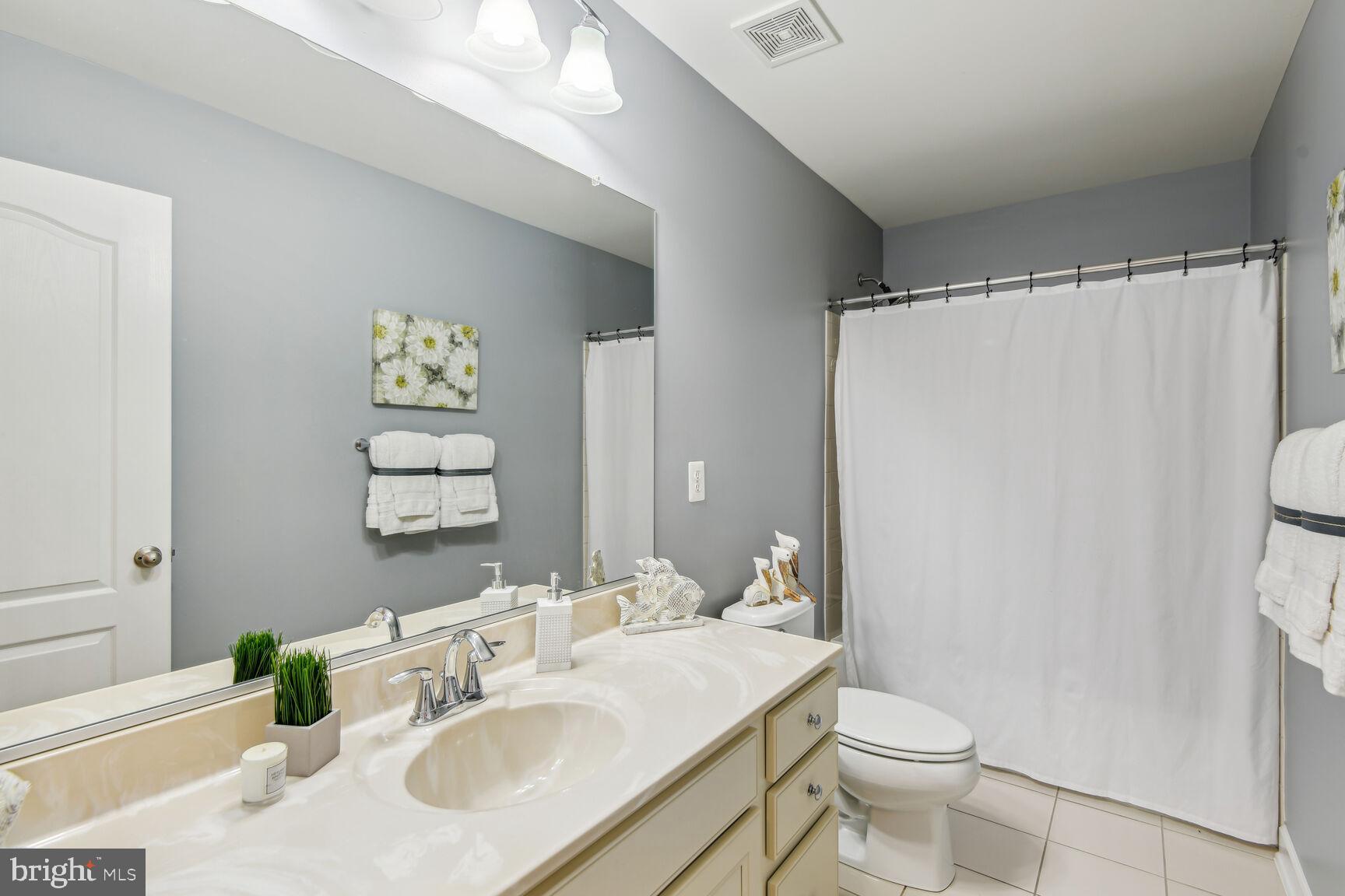 MONTICELLO - Residential