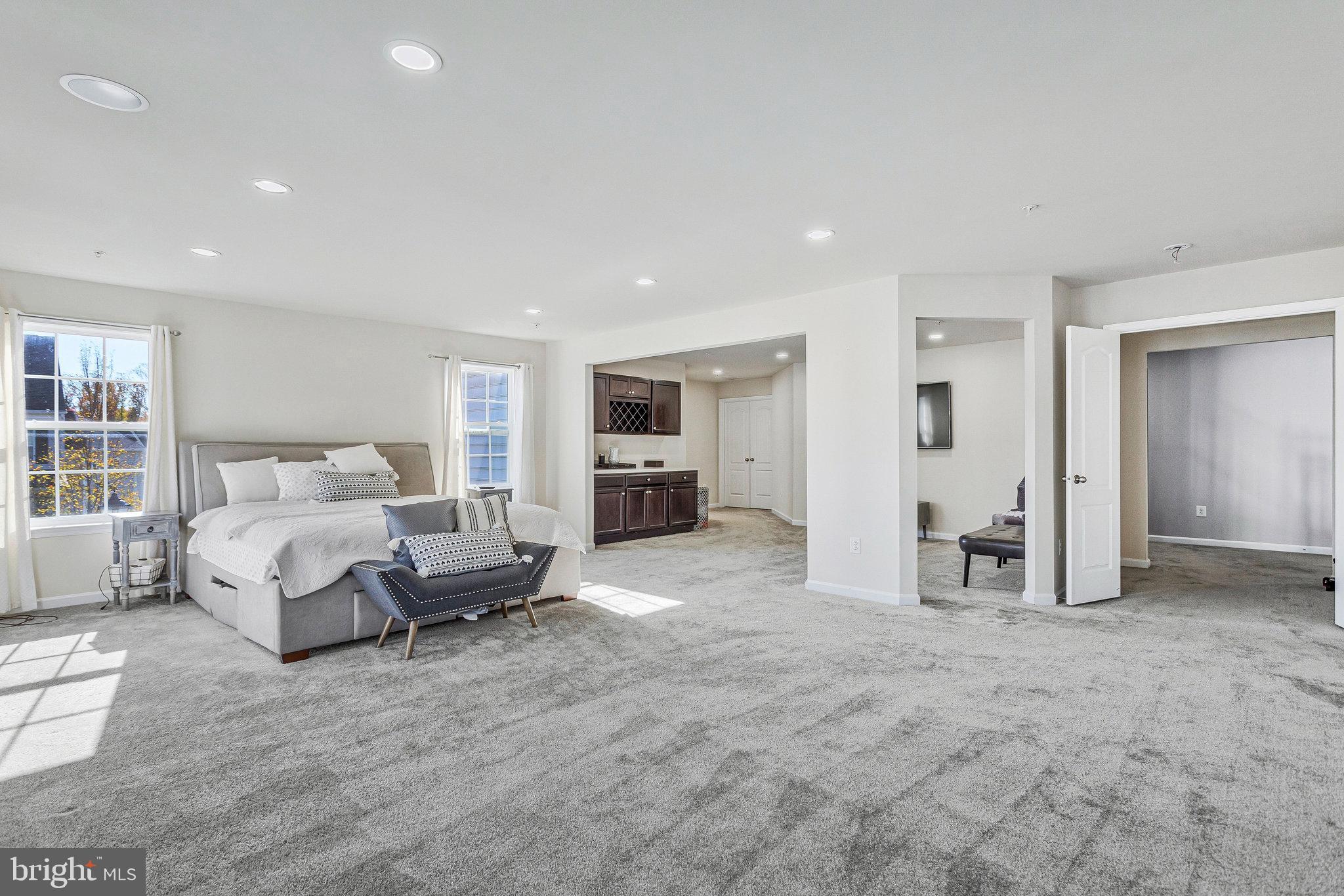 9506 MANOR OAKS VIEW