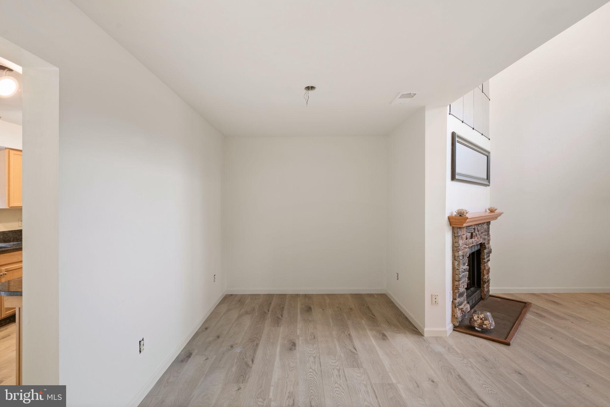 FRANKLIN GLEN - Residential