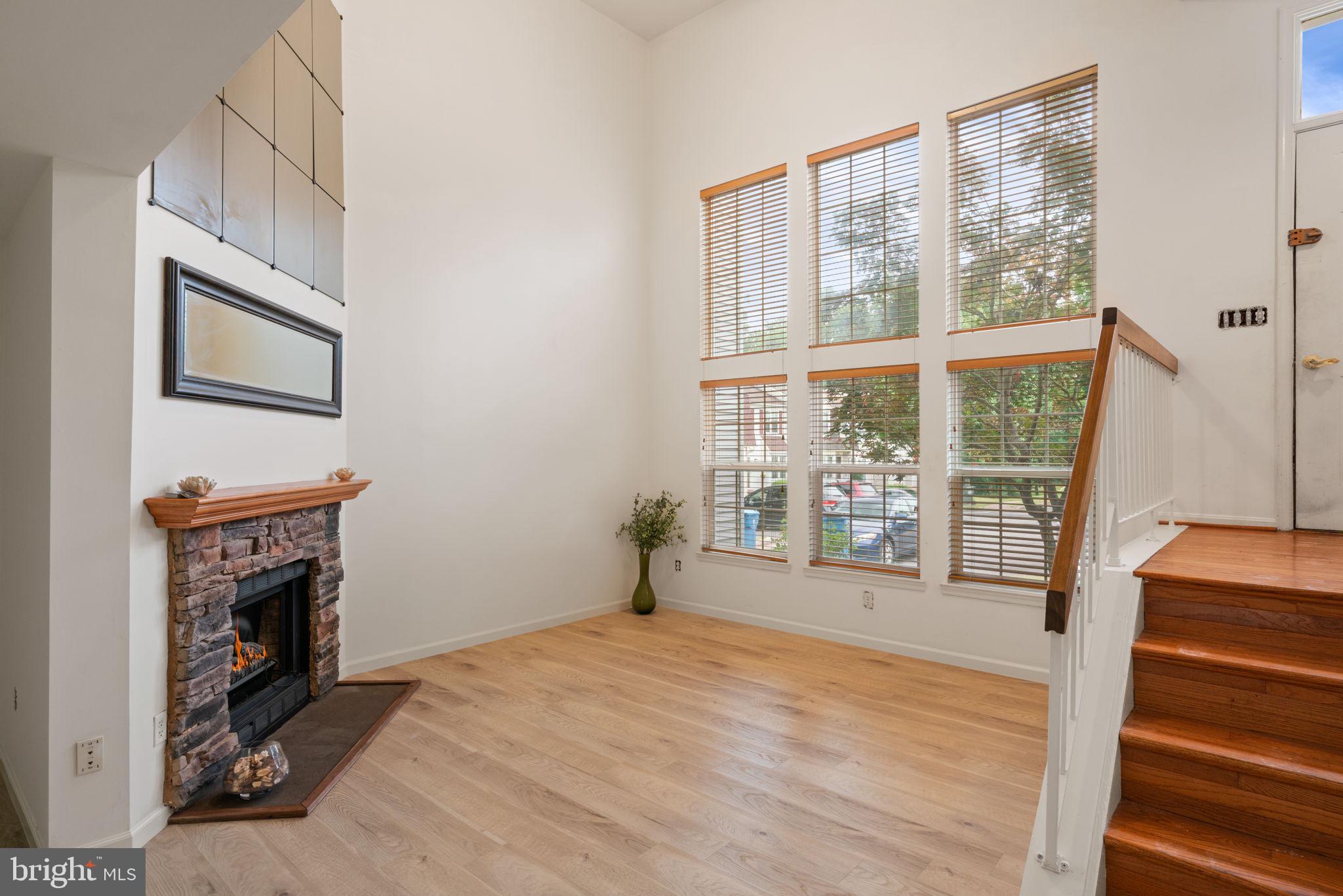 FRANKLIN GLEN - Residential