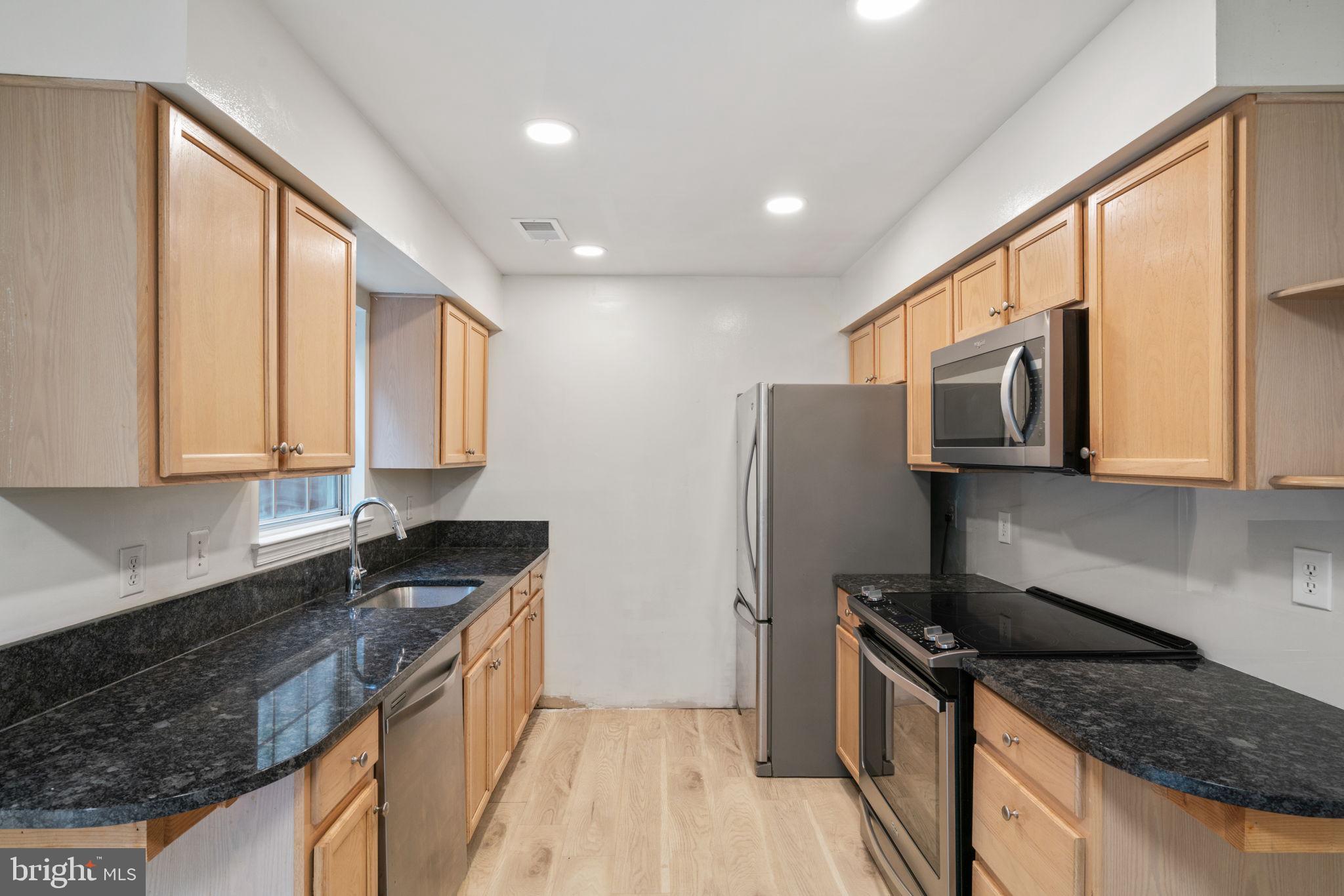 FRANKLIN GLEN - Residential