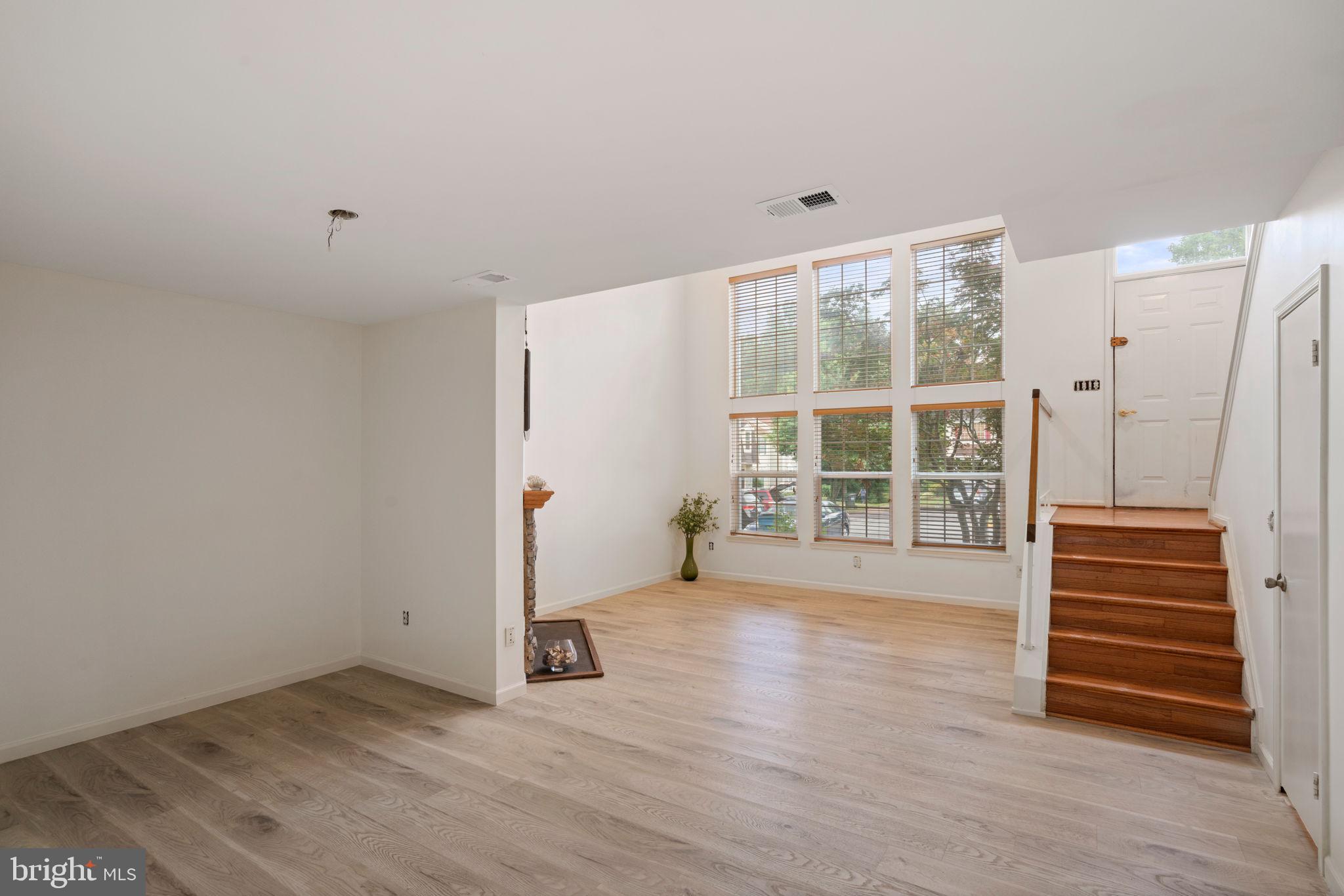 FRANKLIN GLEN - Residential