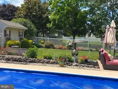 Palmyra, Pennsylvania 17078, United States, 4 Bedrooms Bedrooms, ,3 BathroomsBathrooms,Residential,Active,133572