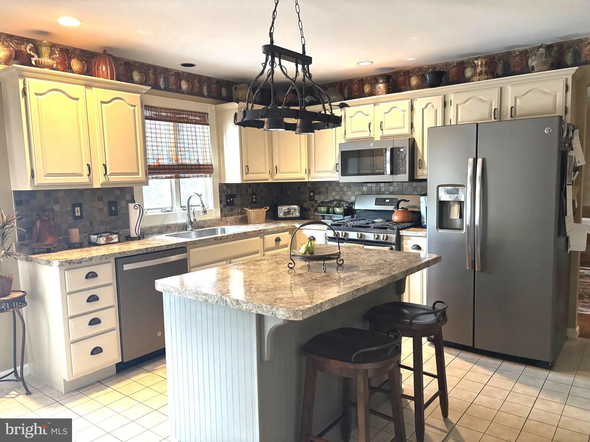 Palmyra, Pennsylvania 17078, United States, 4 Bedrooms Bedrooms, ,3 BathroomsBathrooms,Residential,Active,133572