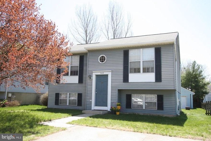 3 bedroom, 2 bath split foyer in Point Pleasant Water community. Fresh paint, all new carpet and kitchen floor make this move in ready. Enjoy the outdoors on the large deck and a big back yard with a huge detached garage. Sellers are motivated and will consider closing help with all reasonable offers. Tax record square footage does not include lower level with 1 bed,1 ba, family and laundry room.