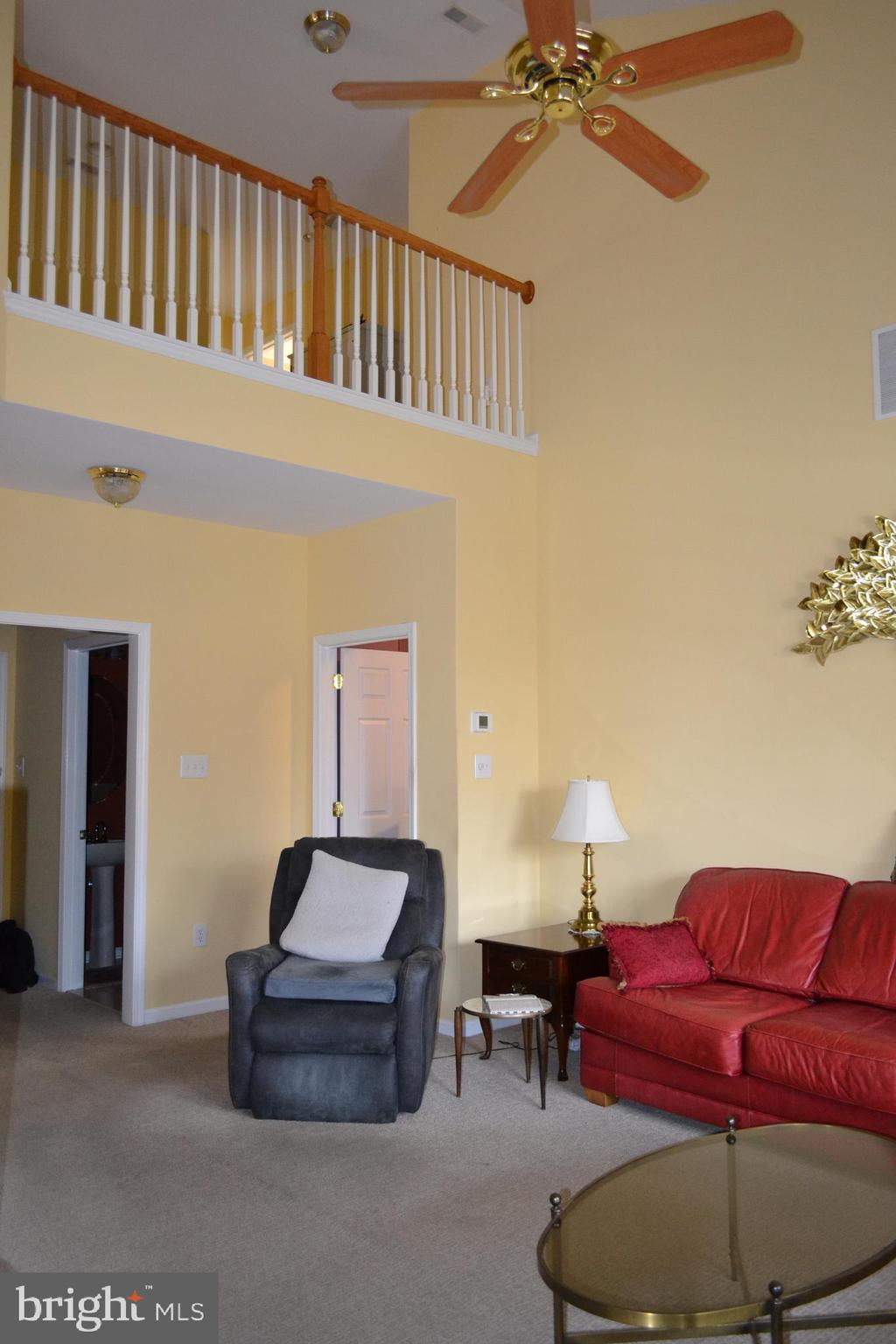 CREEKSIDE - Residential