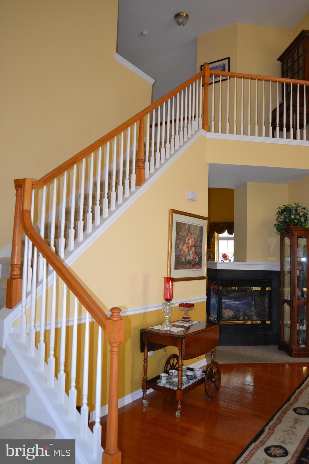 CREEKSIDE - Residential