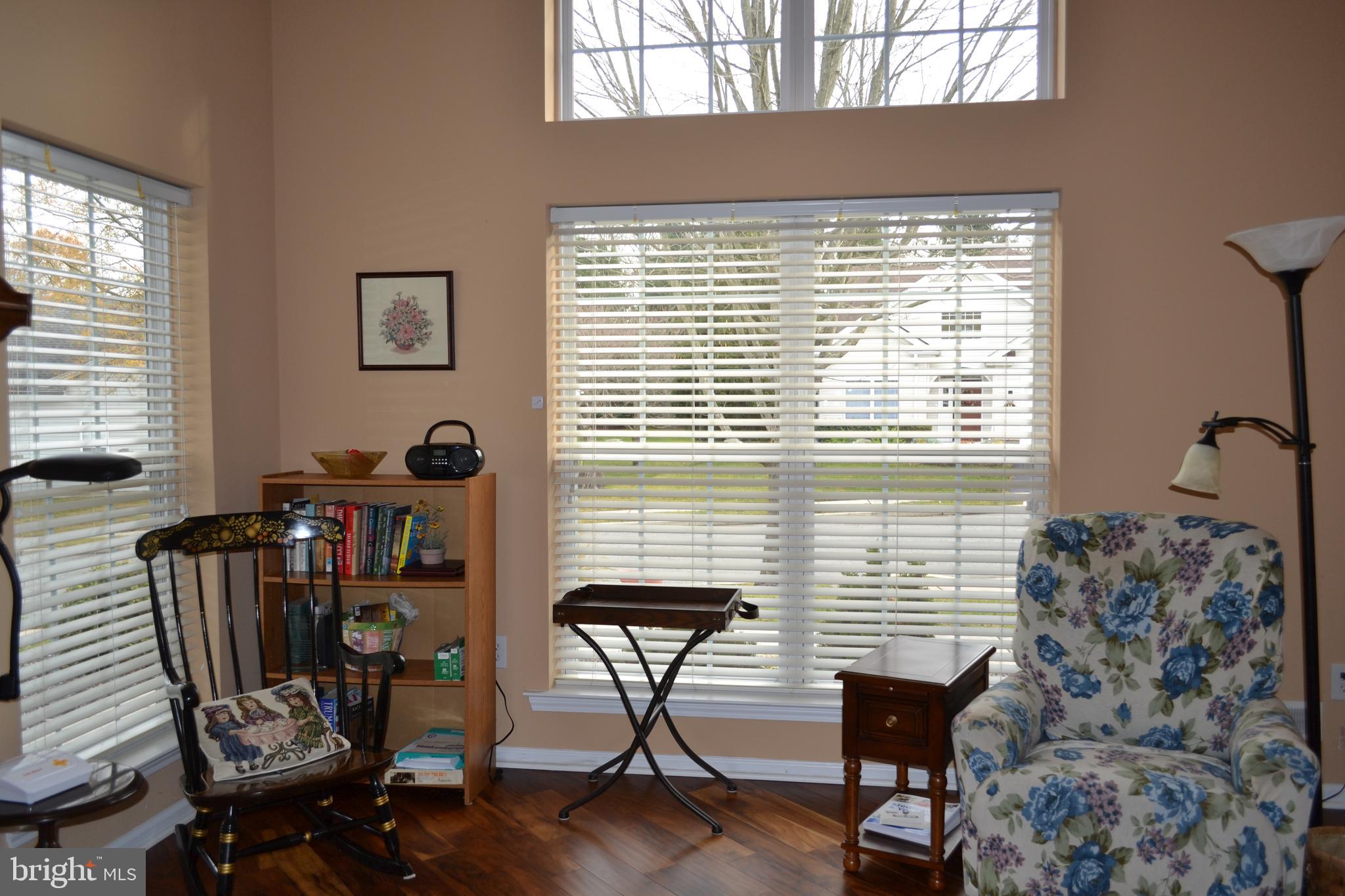 CREEKSIDE - Residential