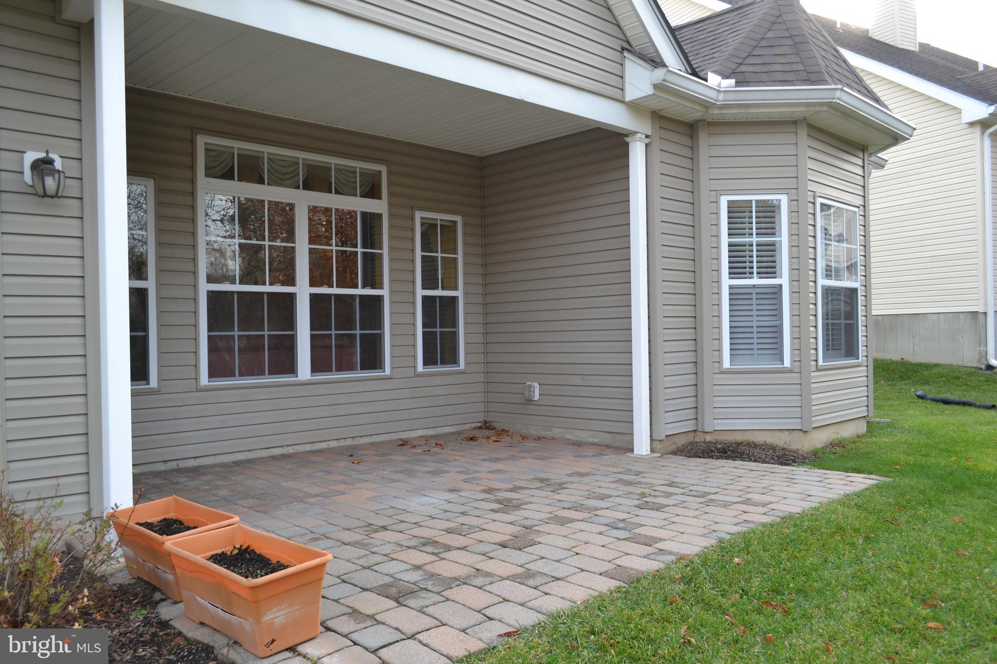 CREEKSIDE - Residential